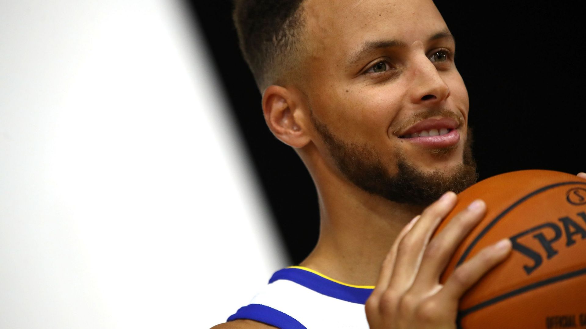 Curry condamné à 50.000 dollars pour avoir jeté son protègedent