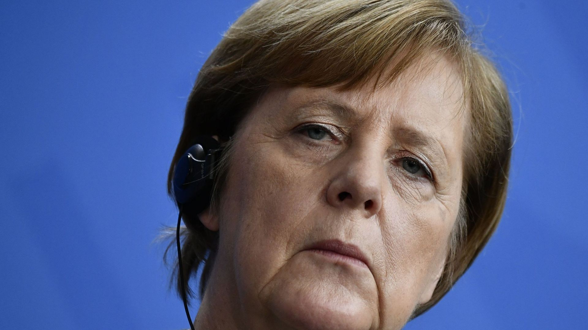 Incident au Reichstag : des "images honteuses", selon Merkel