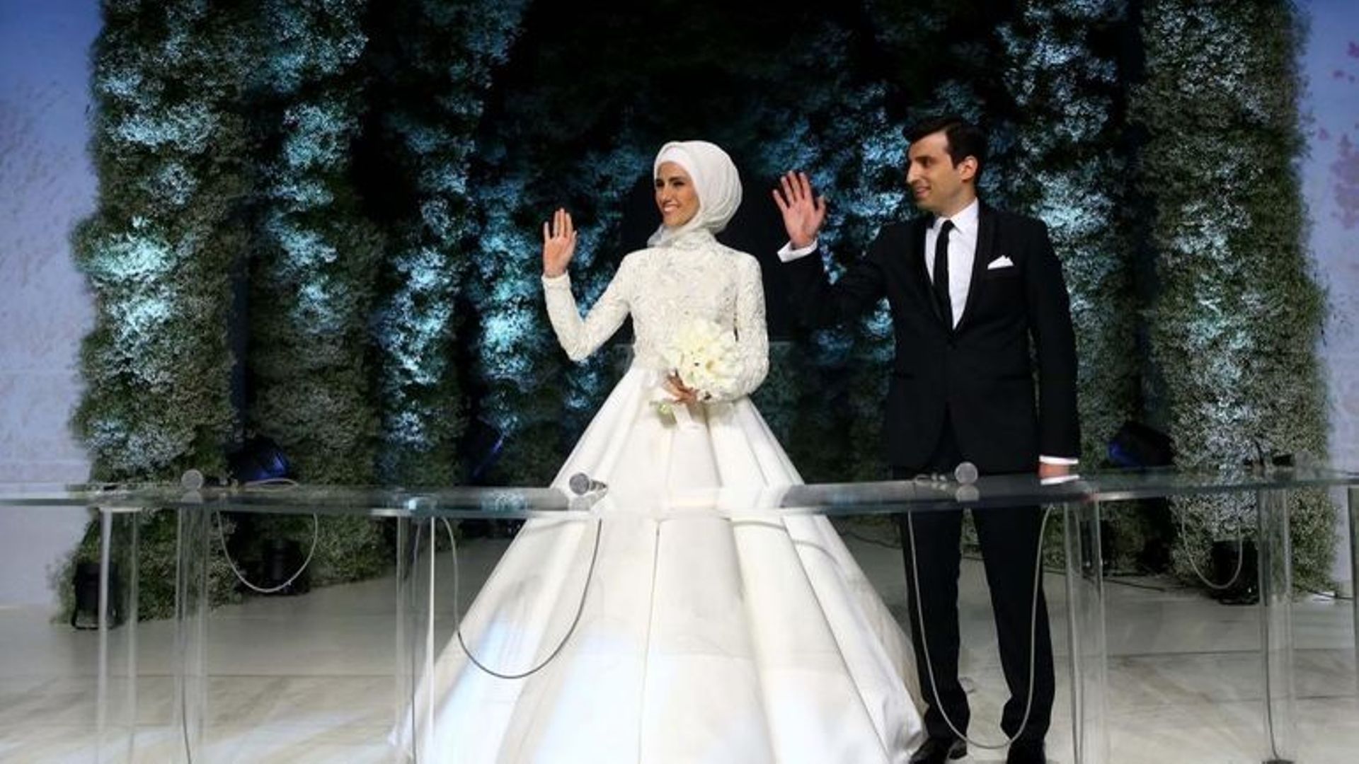 La fille cadette du président turc Recep Tayyip Erdogan, Sümeyye, se marie avec Selçuk Bayraktar, dont l’entreprise fabrique des drones à Istanbul, le 14 mai 2016.