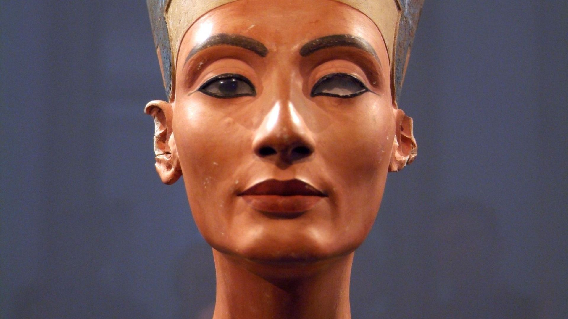 Néfertiti, femme d'Akhenaton et surtout femme de pouvoir, de révolution et de passion