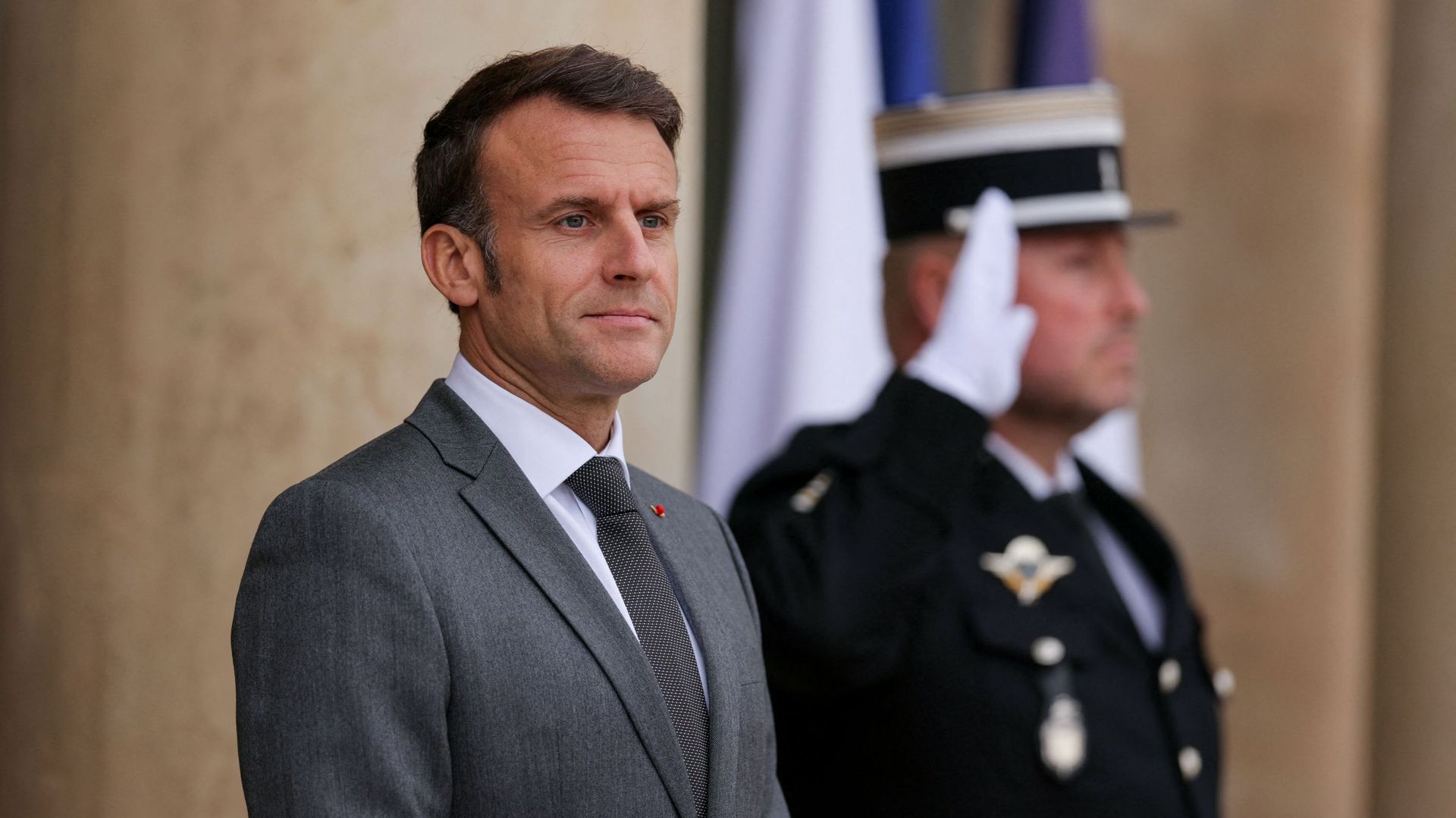 Le Kremlin juge les propos de Macron sur l'envoi de troupes en Ukraine ...