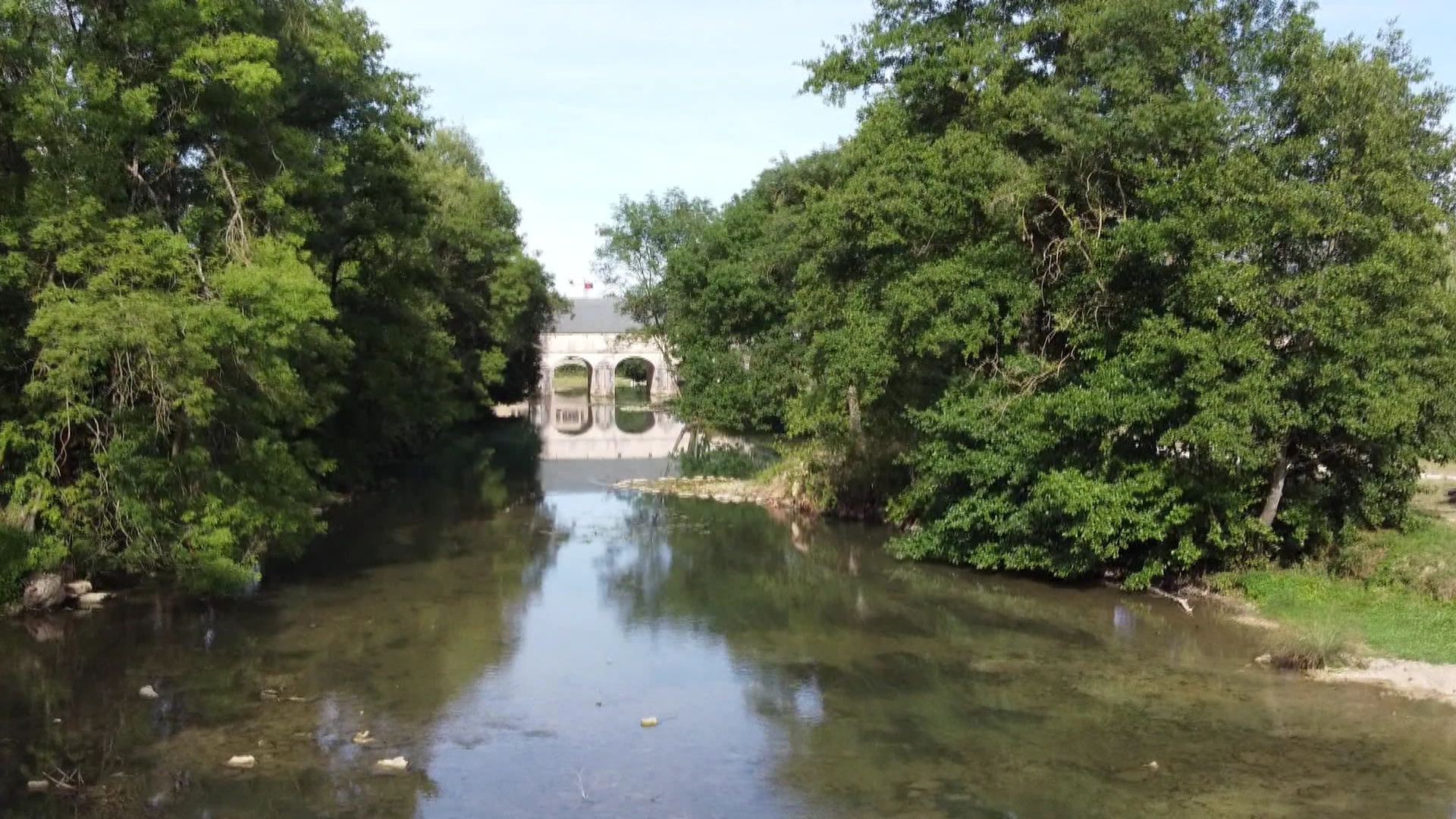 Le pont écluse de Saint-Amand à Verdun imaginé par Vauvan au 17e siècle.