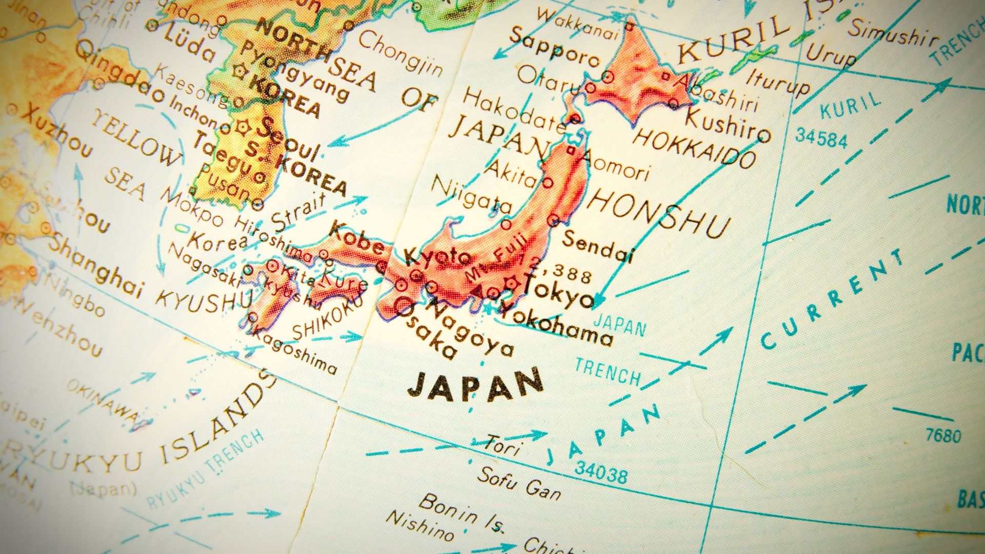 Japon : séisme de magnitude 6,1 sur l'échelle ouverte de Richter dans le nord de l'archipel. 