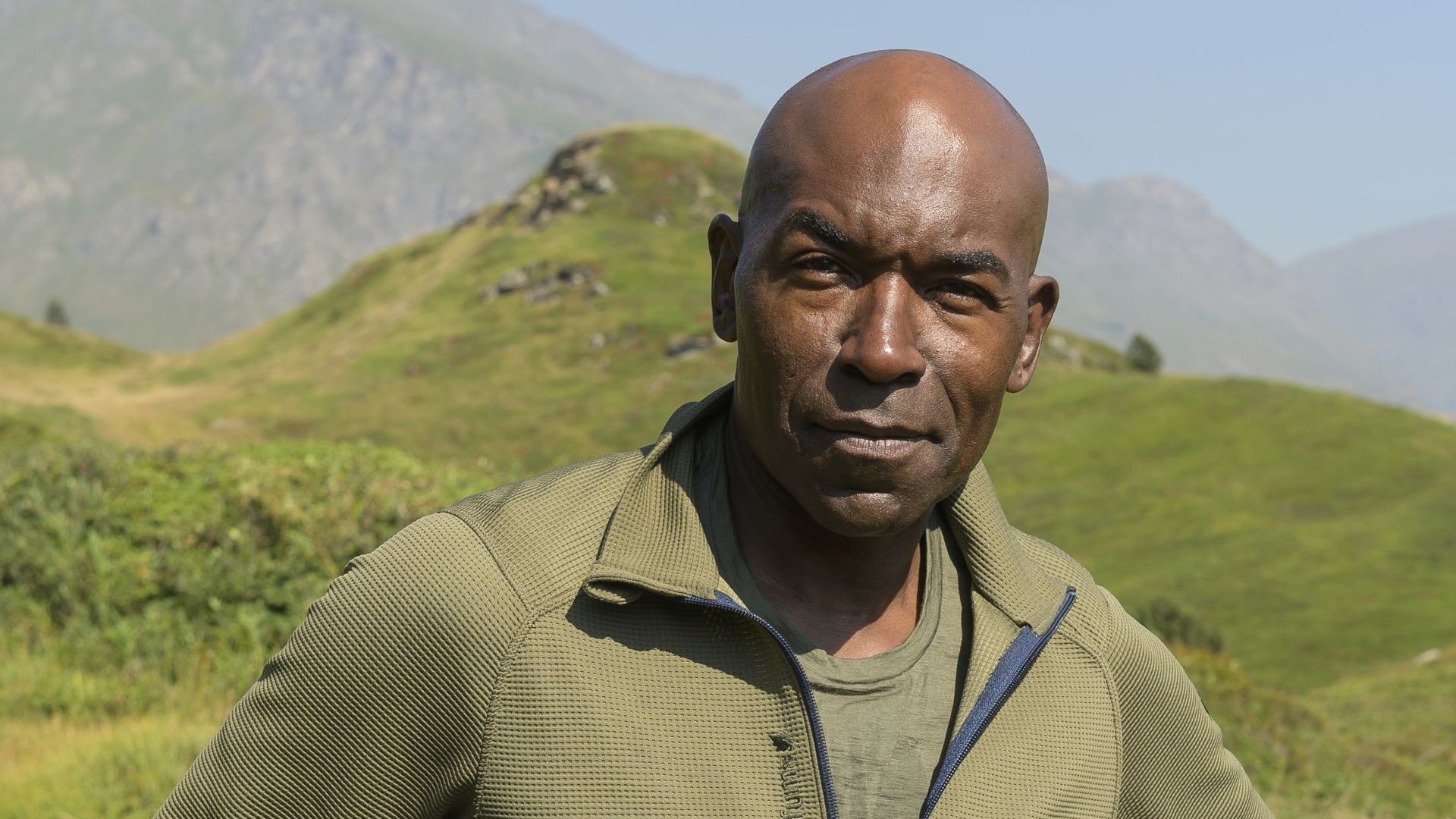 Lucien Jean-Baptiste dans la série "Les Randonneuses".