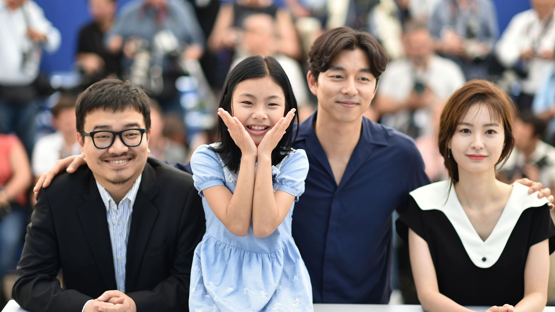Le réalisateur Yeon Sang-Ho, l’actrice Kim Su-an, l’acteur Gong Yoo et l’actrice Jung Yu-mi posent le 14 mai 2016 lors d’un photocall pour le film "Dernier train pour Busan" au 69e Festival de Cannes.