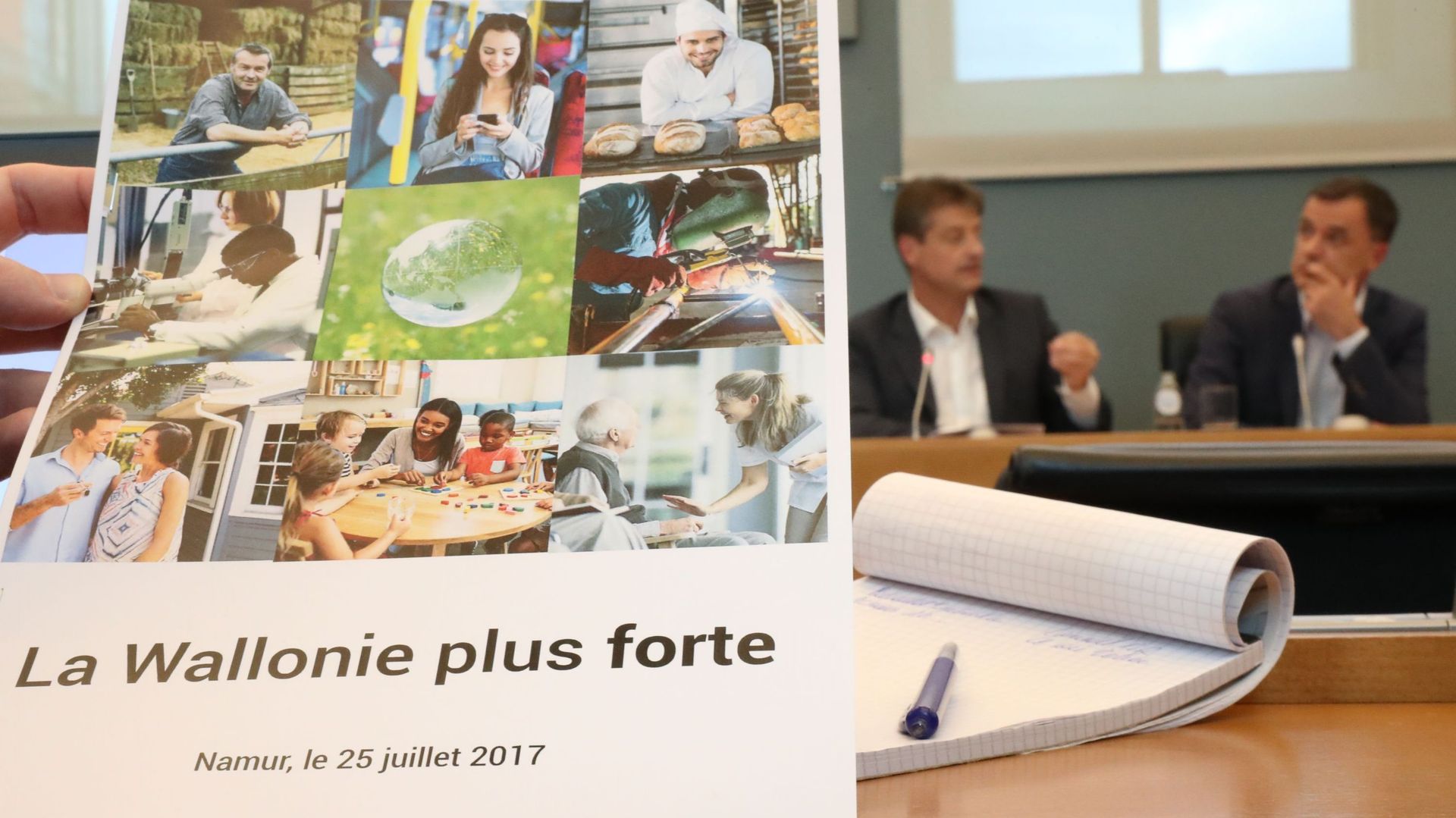 Que contient exactement le programme de l'accord MRcdH au gouvernement wallon? Le document en