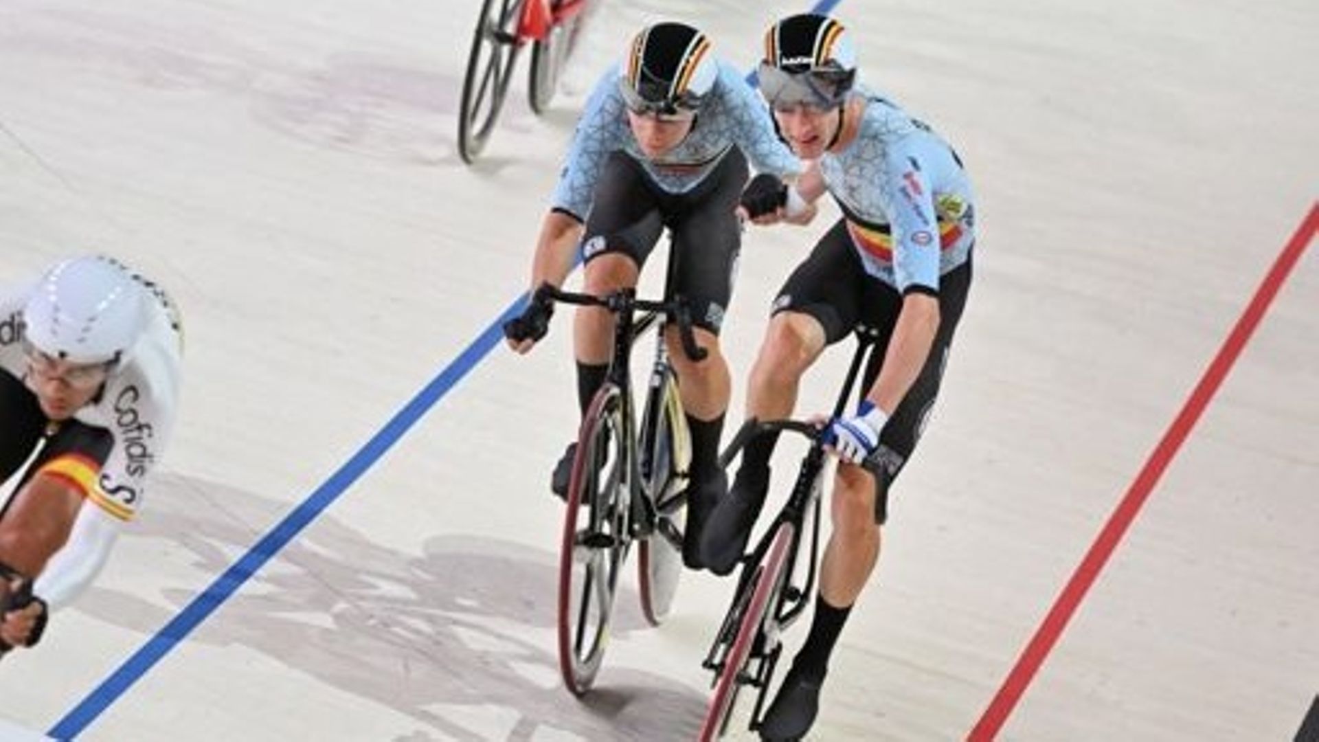 Belgian Fabio Van den Bossche and Belgian Robbe Ghys pictured in action during the Men's Madison final (team), at the Track Cycling European Championships Munich 2022, in Munich, Germany, on Tuesday 16 August 2022. The second edition of the European sport