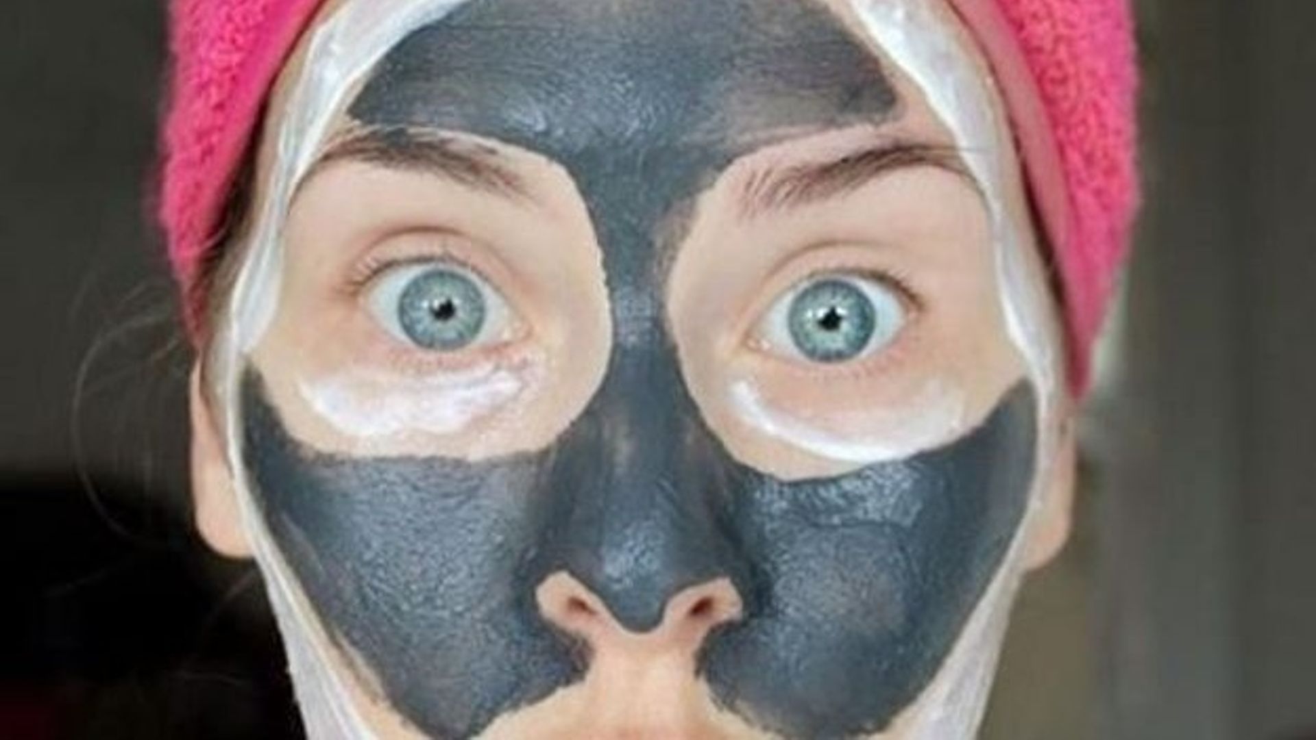 Application de masques d'argile en fonction des zones faciales.