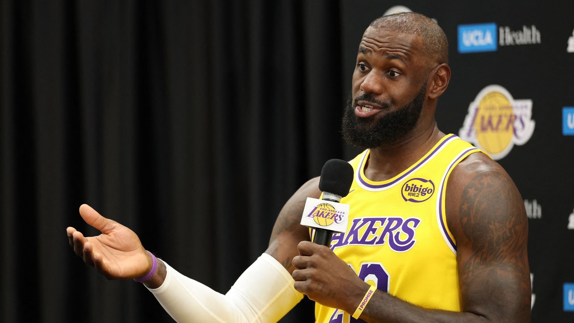 NBA : LeBron James va-t-il annoncer sa retraite ? Il fait monter les rumeurs dans une vidéo