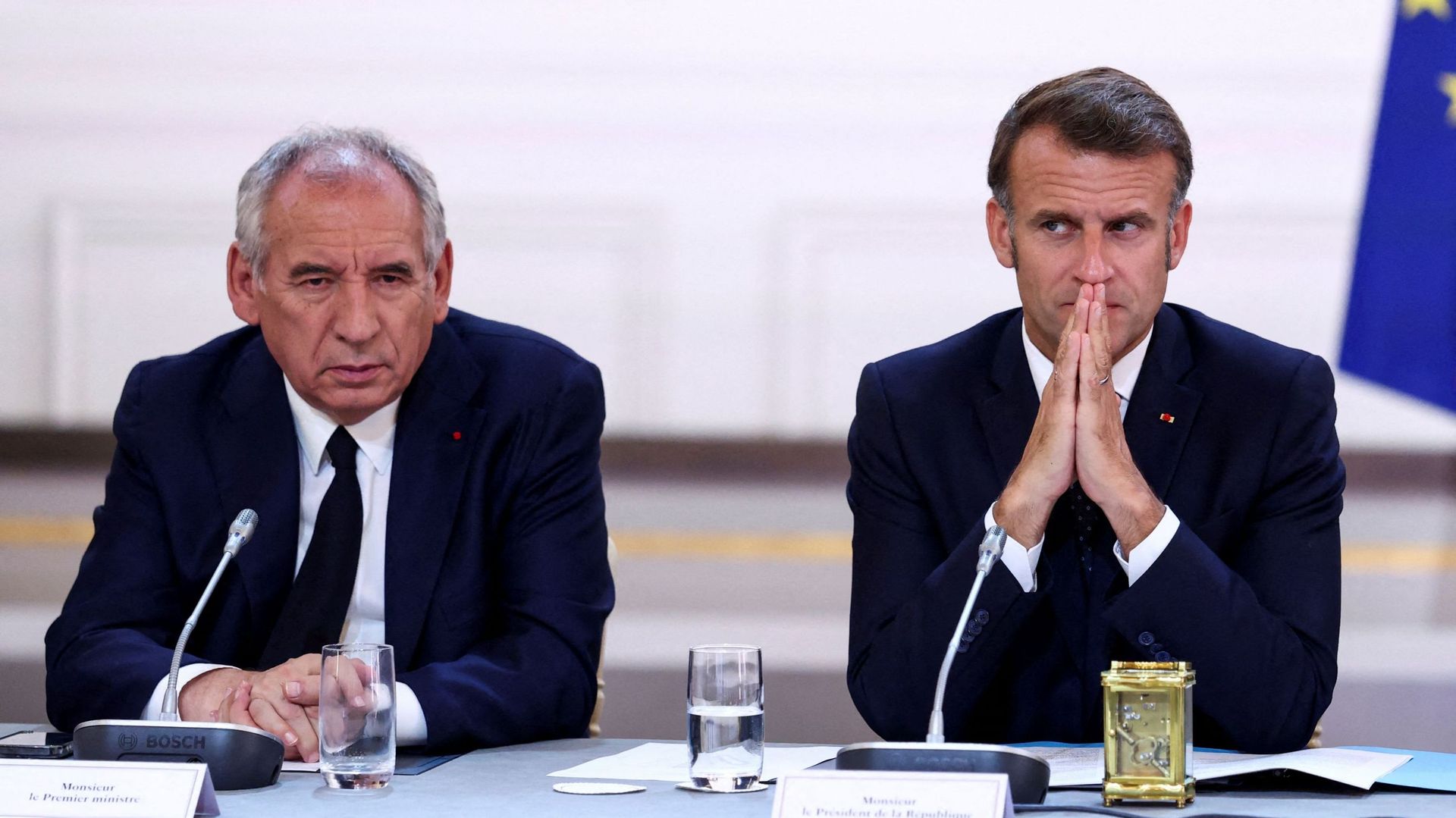 Politique en France : Macron soutient Bayrou et l’organisation d’un vote de confiance au gouvernement
