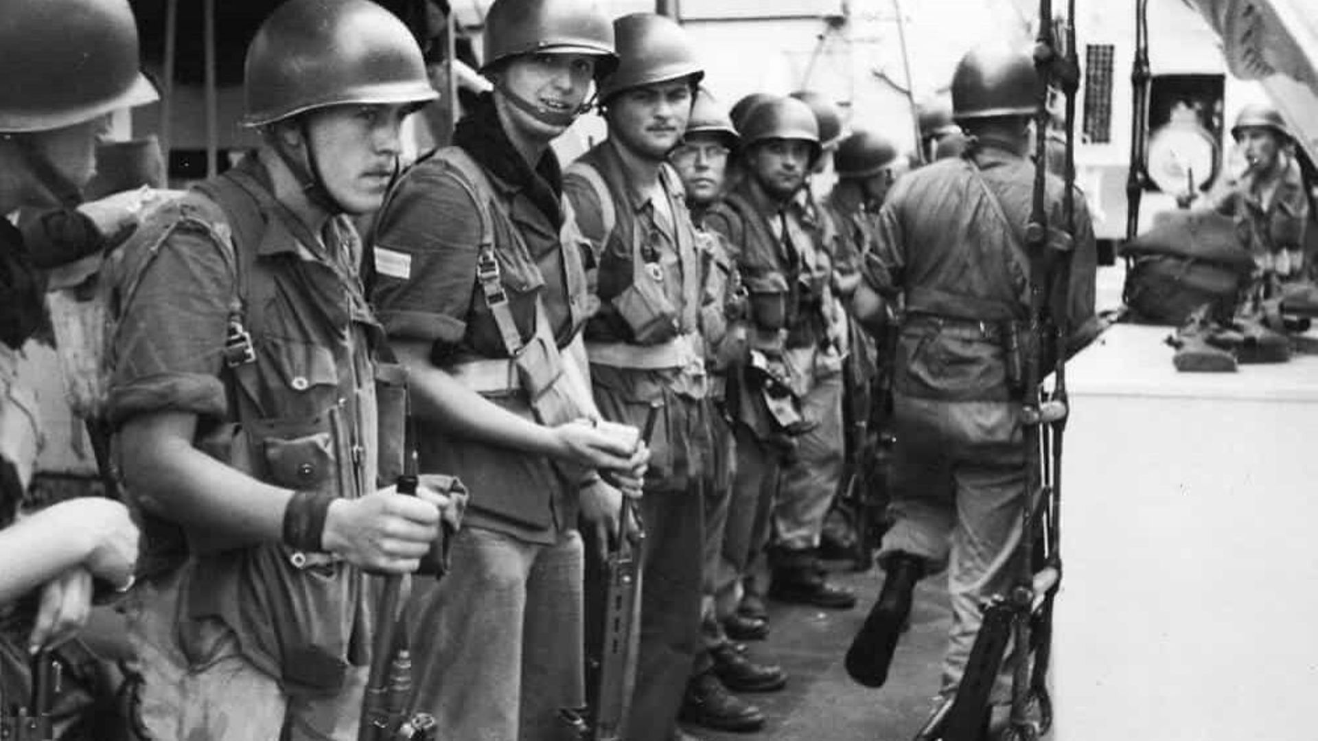 Les chasseurs ardennais avant l’assaut à Matadi, le 11 juillet 1960