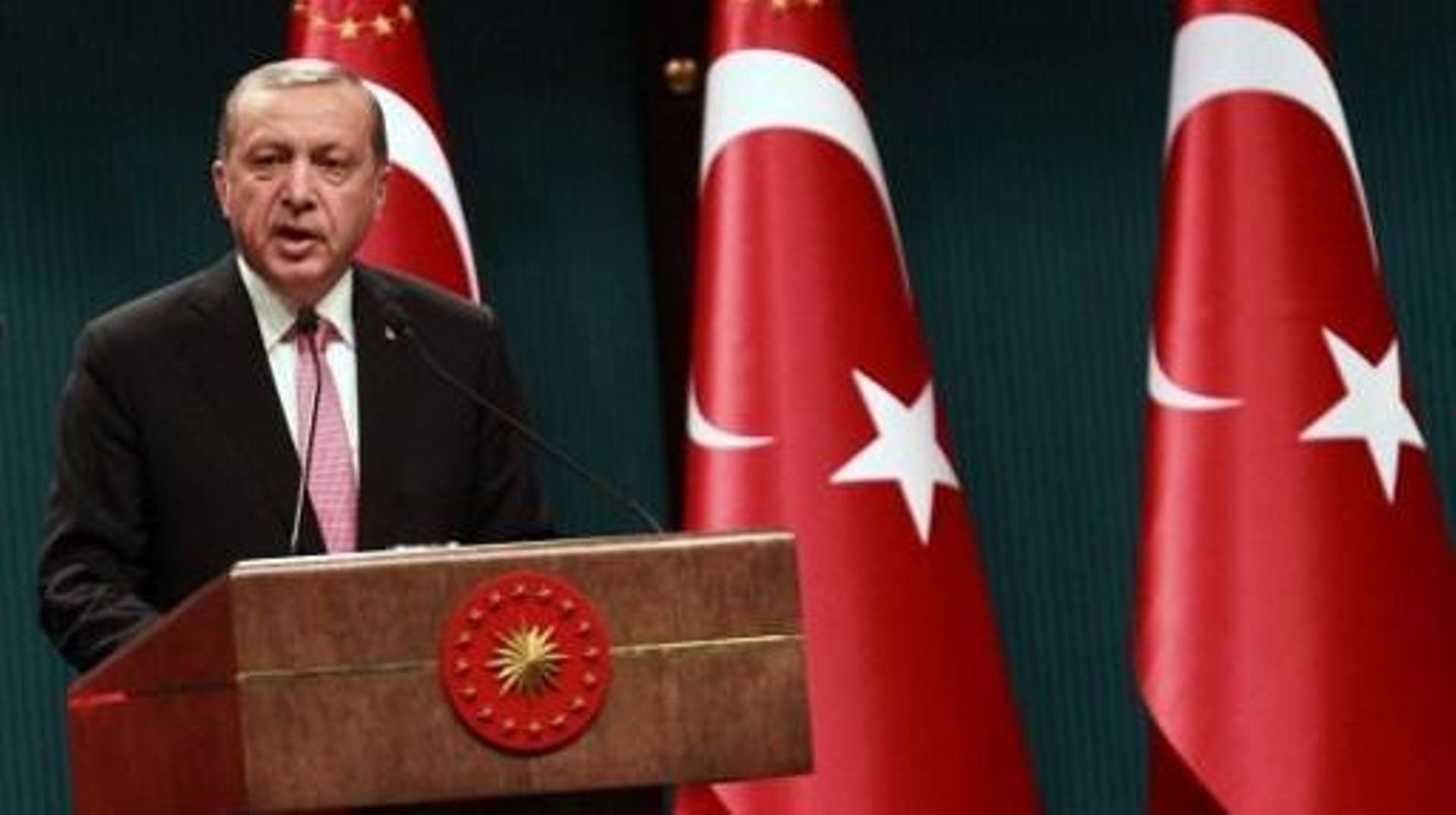 Tentative de coup d'Etat en Turquie: des mandats contre 189 magistrats