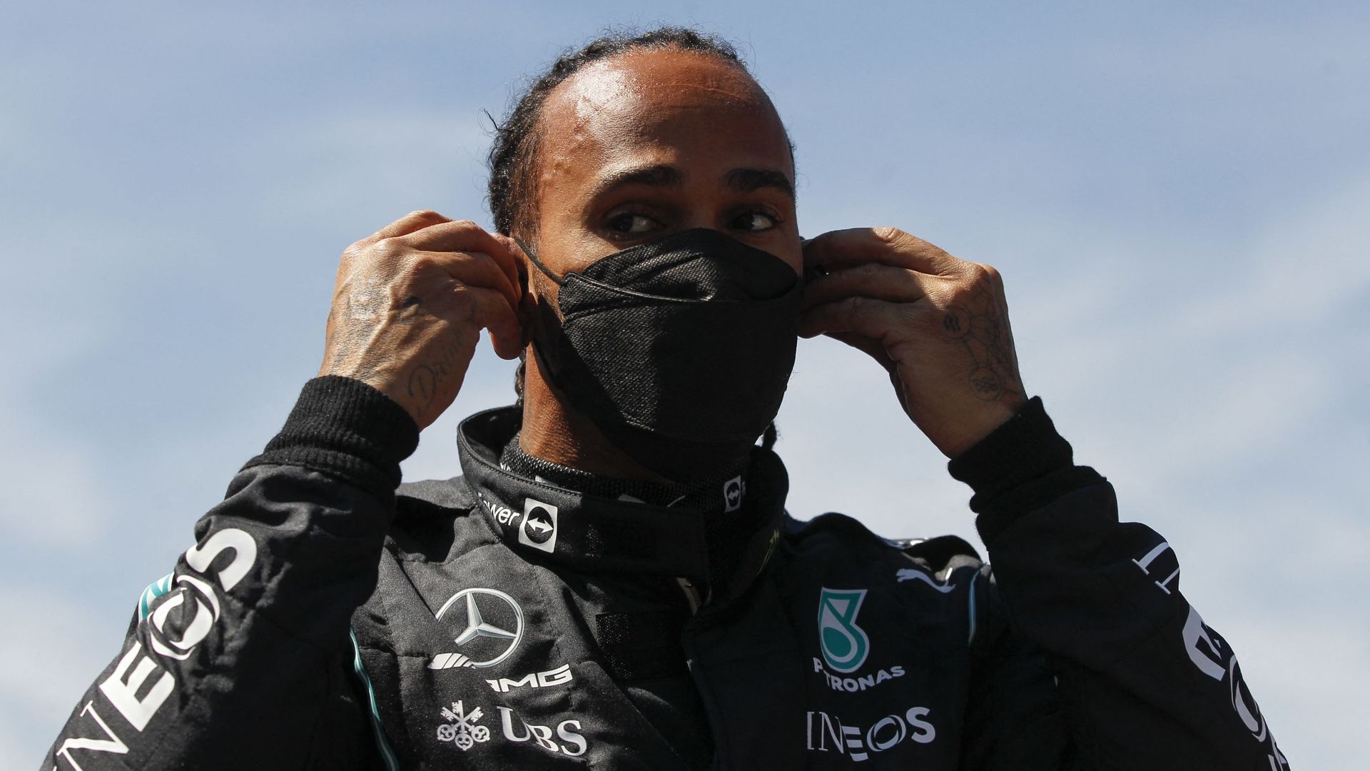 Lewis Hamilton pénalisé