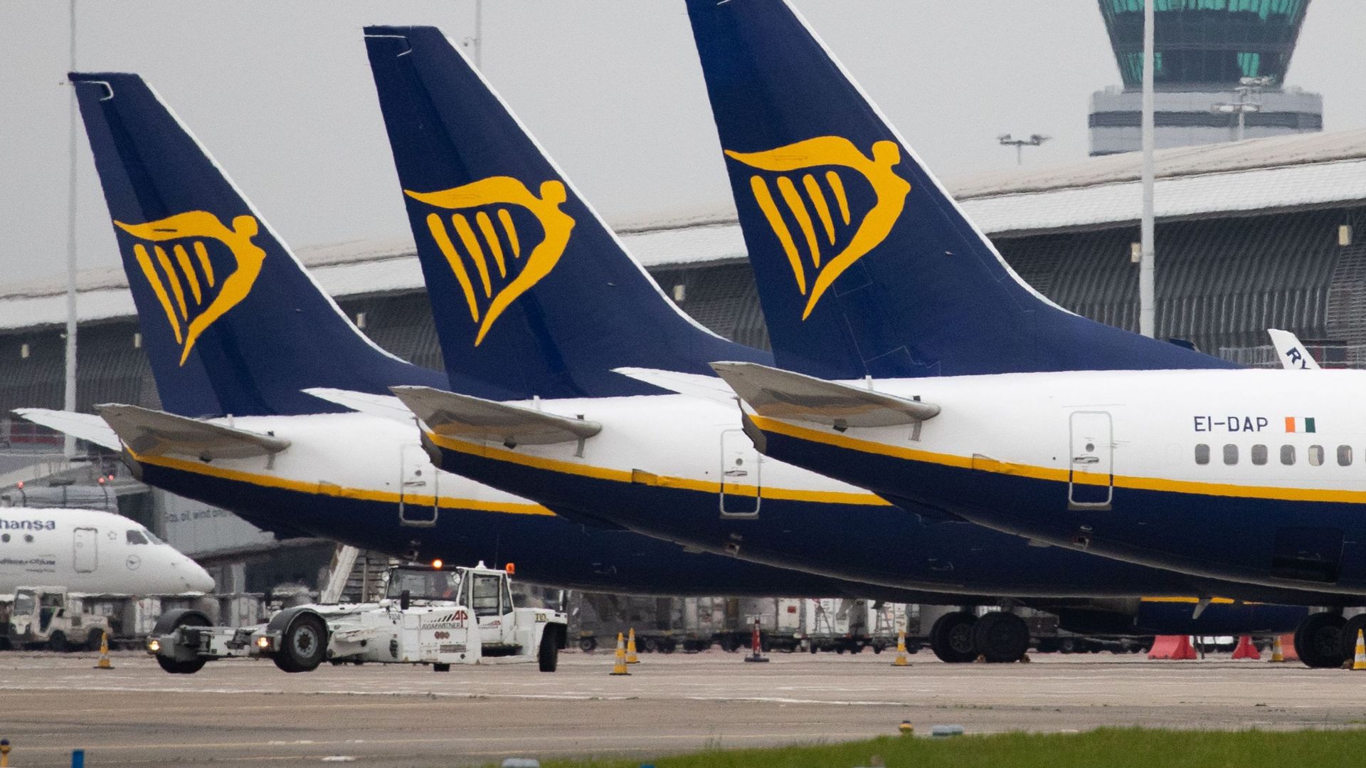 Coronavirus: Ryanair souhaite se séparer de 30 membres du personnel de cabine en Belgique