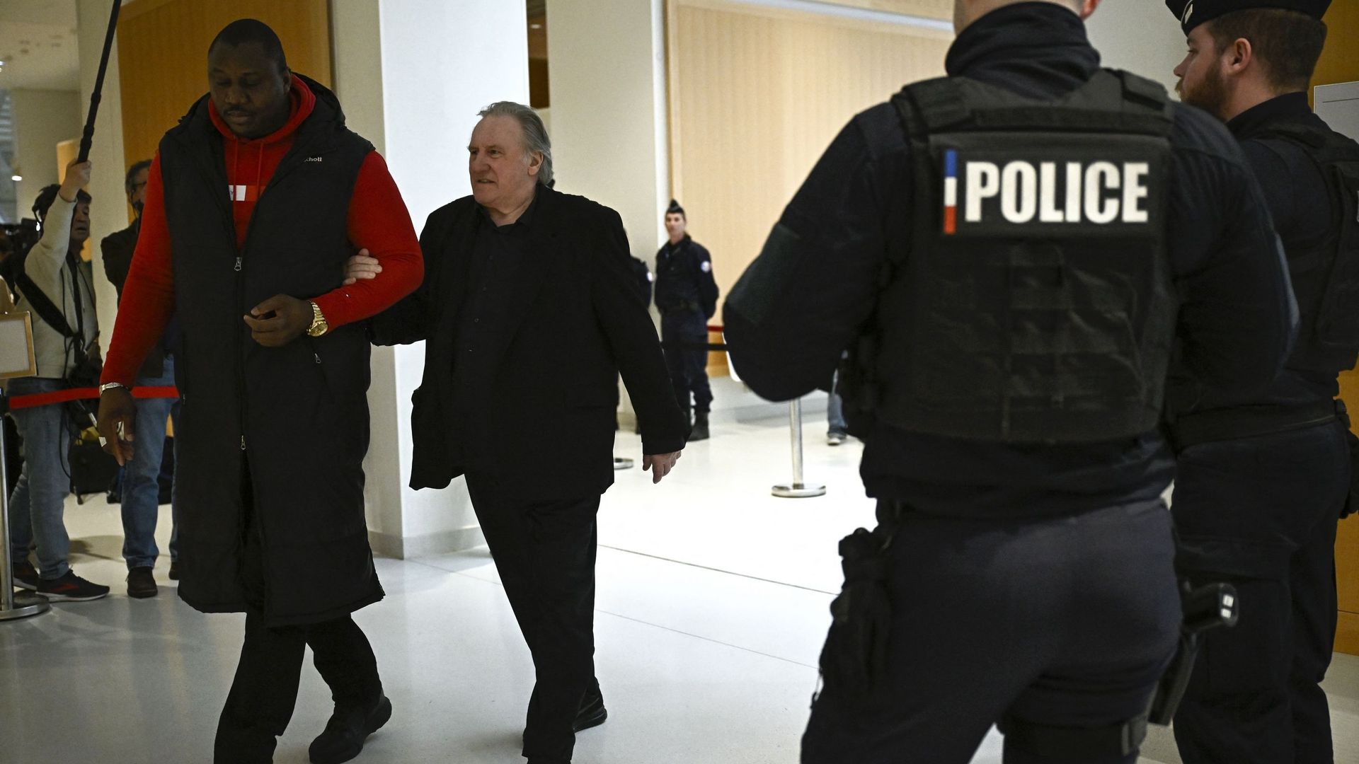 Procès Depardieu : l'acteur sera fixé sur son sort le 13 mai, une peine ...