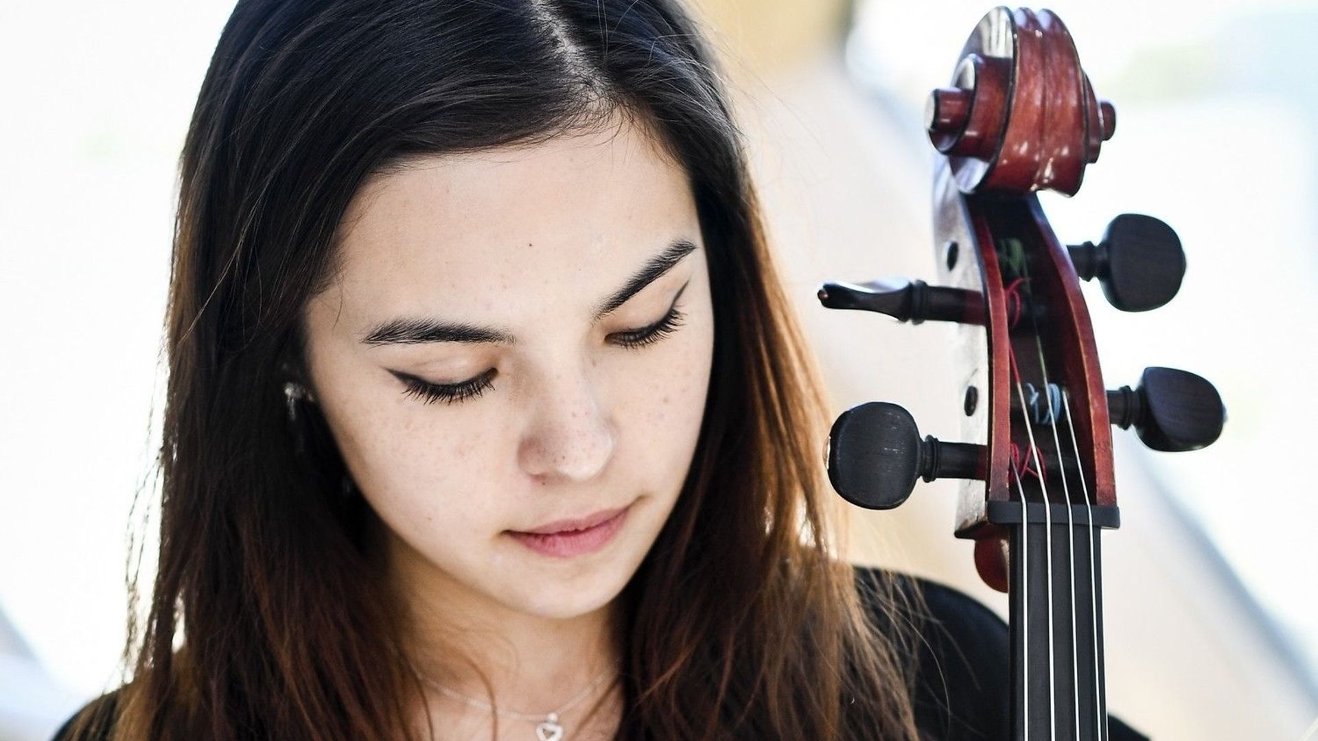 Concours Reine Elisabeth 2022 : la violoncelliste belge Stéphanie Huang parmi les candidats sélectionnés