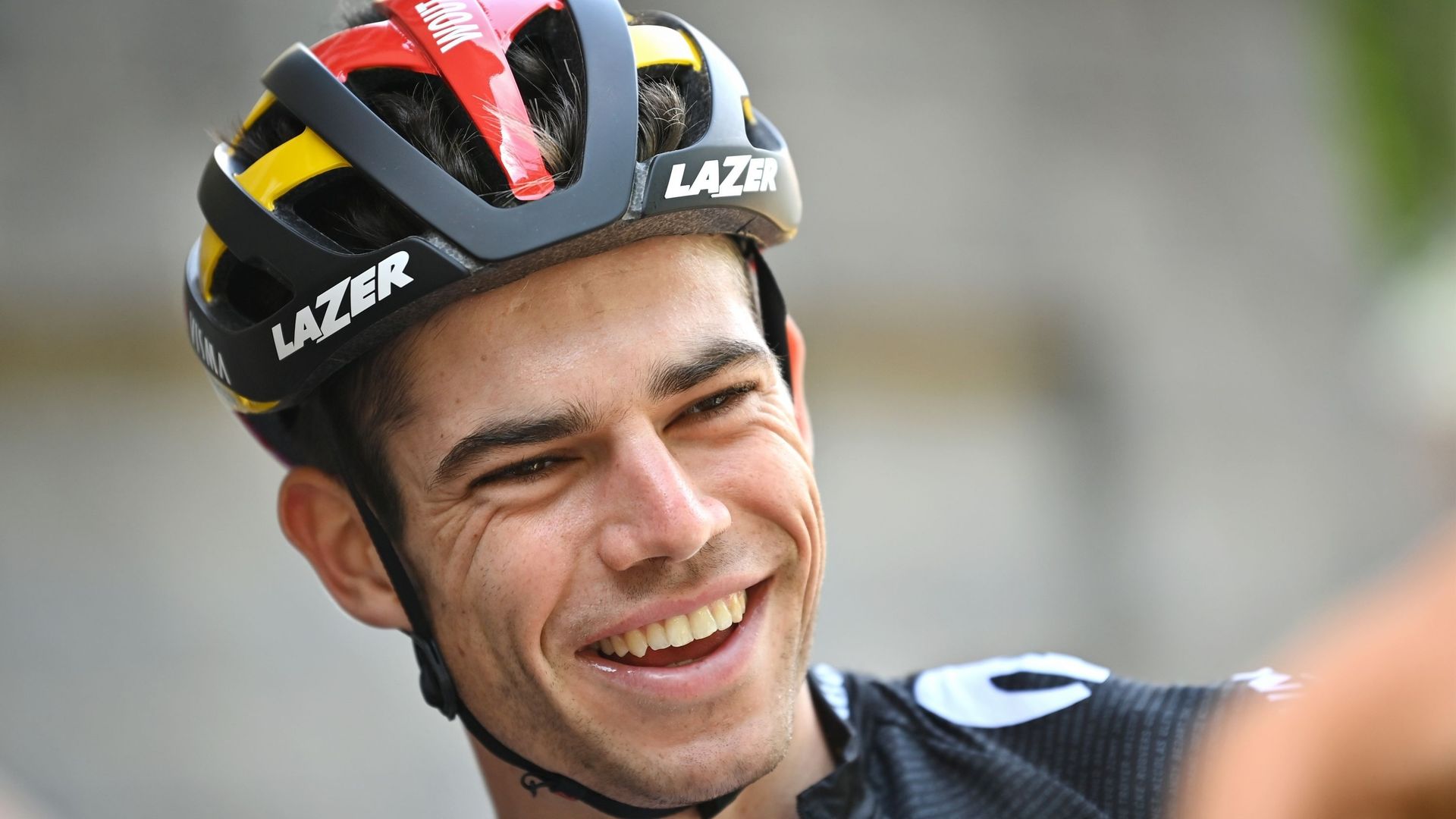 Wout van Aert a remporté la quatrième étape et récupéré le maillot de leader sur le Tour de Grande-Bretagne.