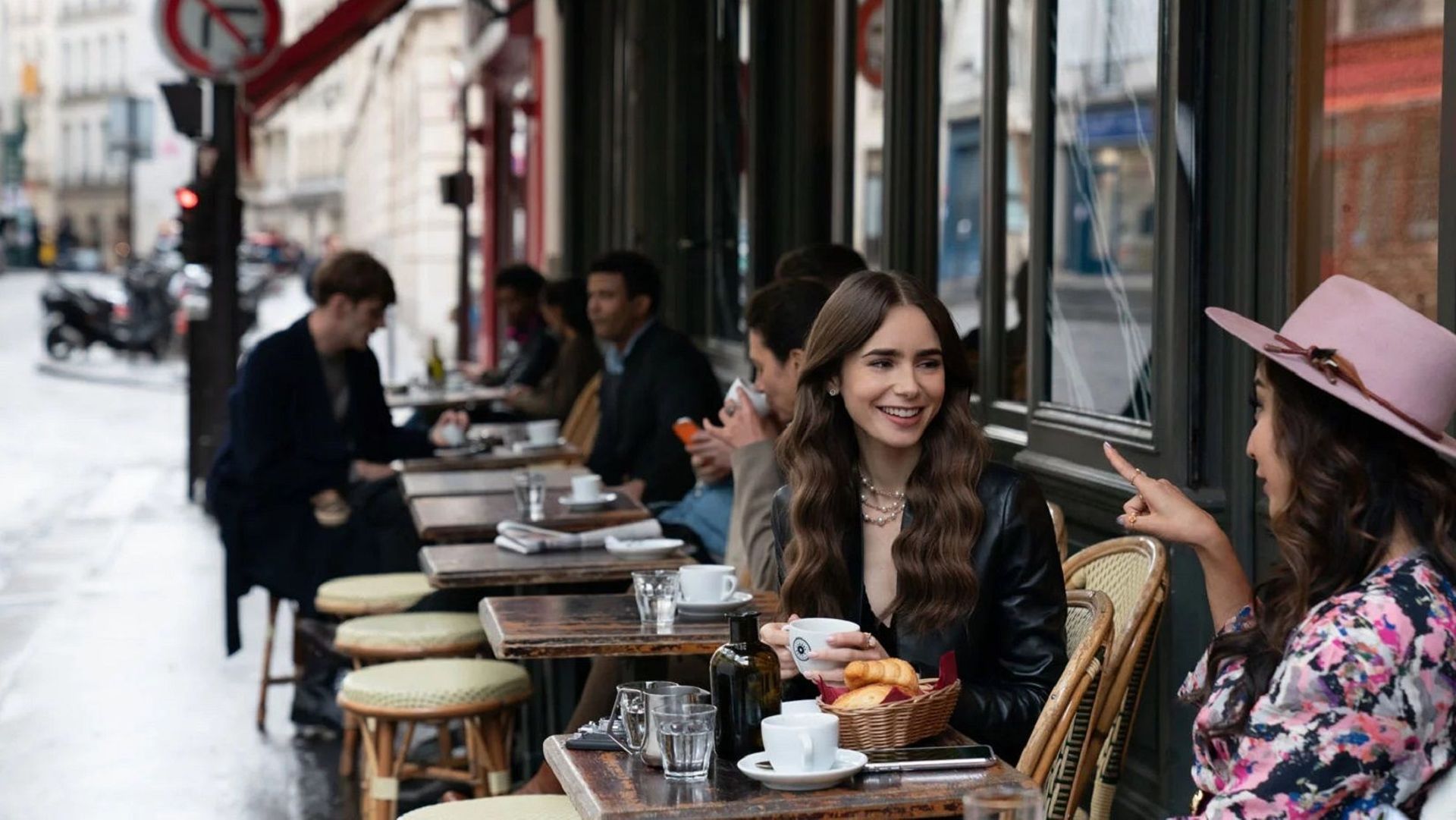"Emily In Paris", "The Crown", "La Casa de Papel" : des visites guidées gratuites des lieux de tournage en Europe.