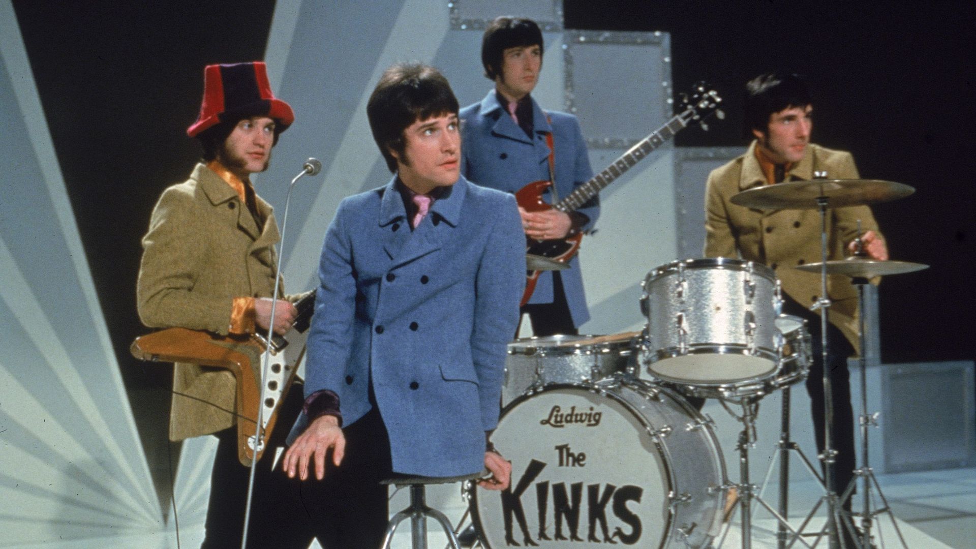 Tempo : The Kinks, Echoes Of A World