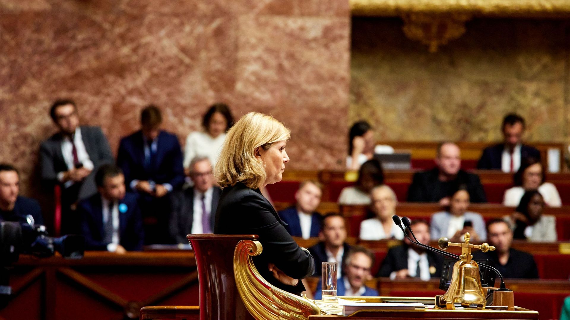 France : la présidente de l’Assemblée nationale appelle à trouver un accord autour de 35 milliards d’économies