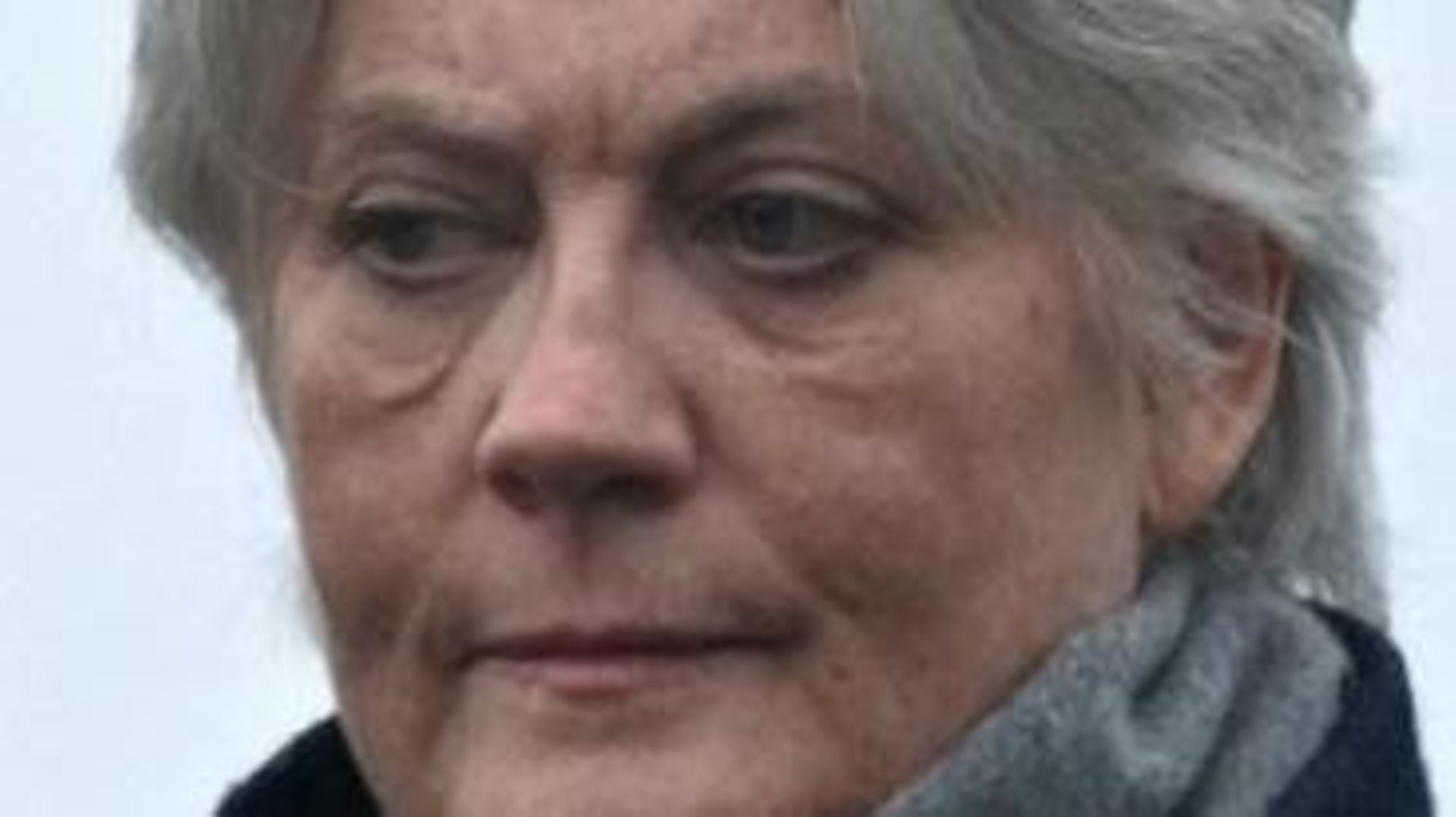 France: polémique sur les salaires de l'épouse de Fillon, la justice ouvre une enquête