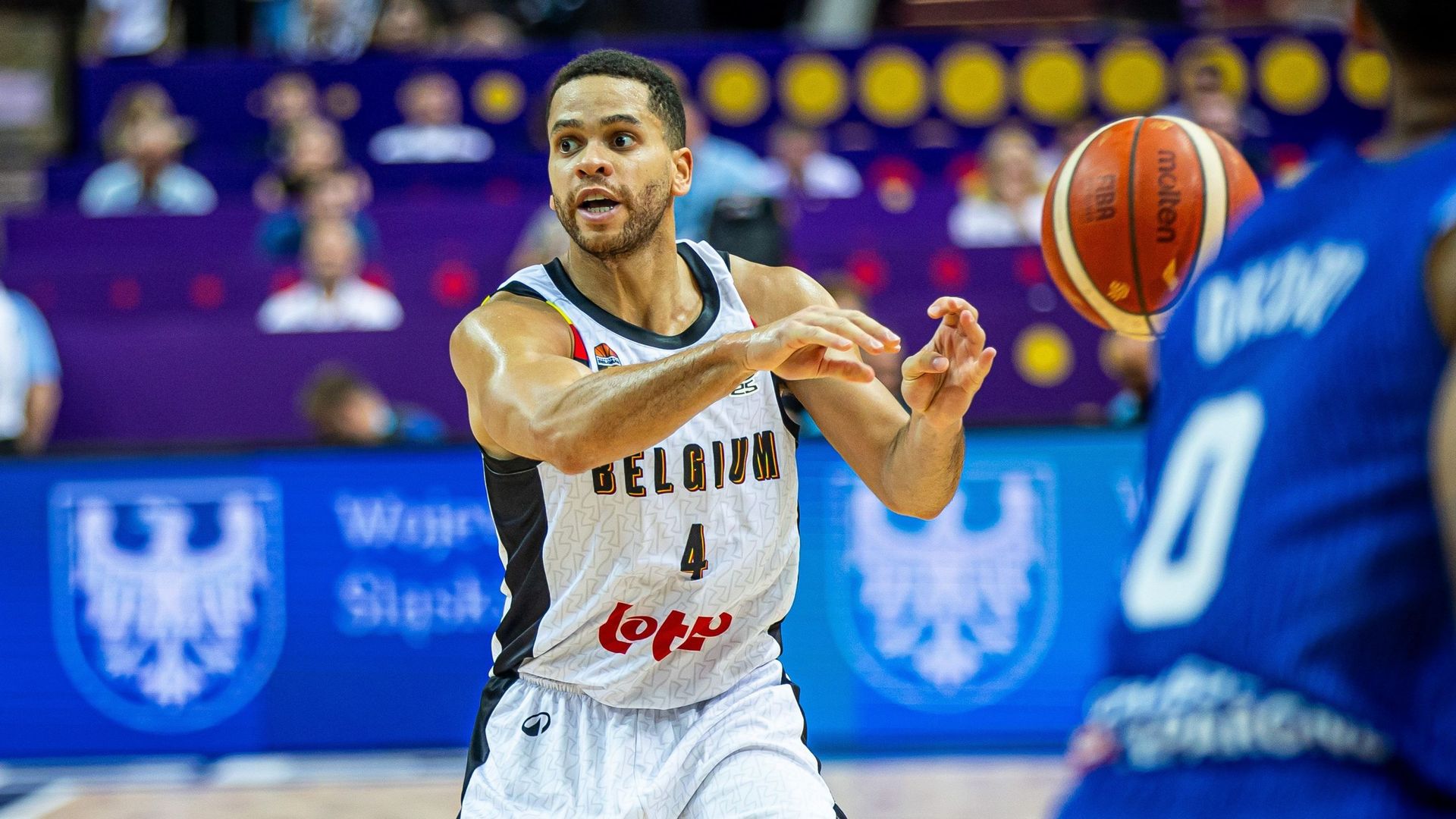 Au bout du suspense, les Belgian Lions arrachent un succès contre l’Islande et restent en vie à l’Euro de basket