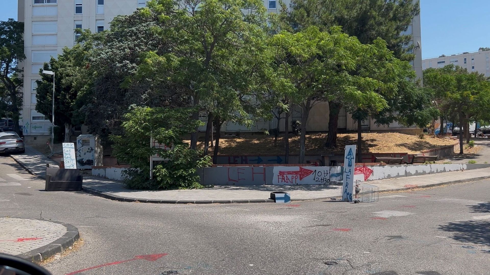 Plongée dans les quartiers nord de Marseille où les trafiquants de drogue font la loi