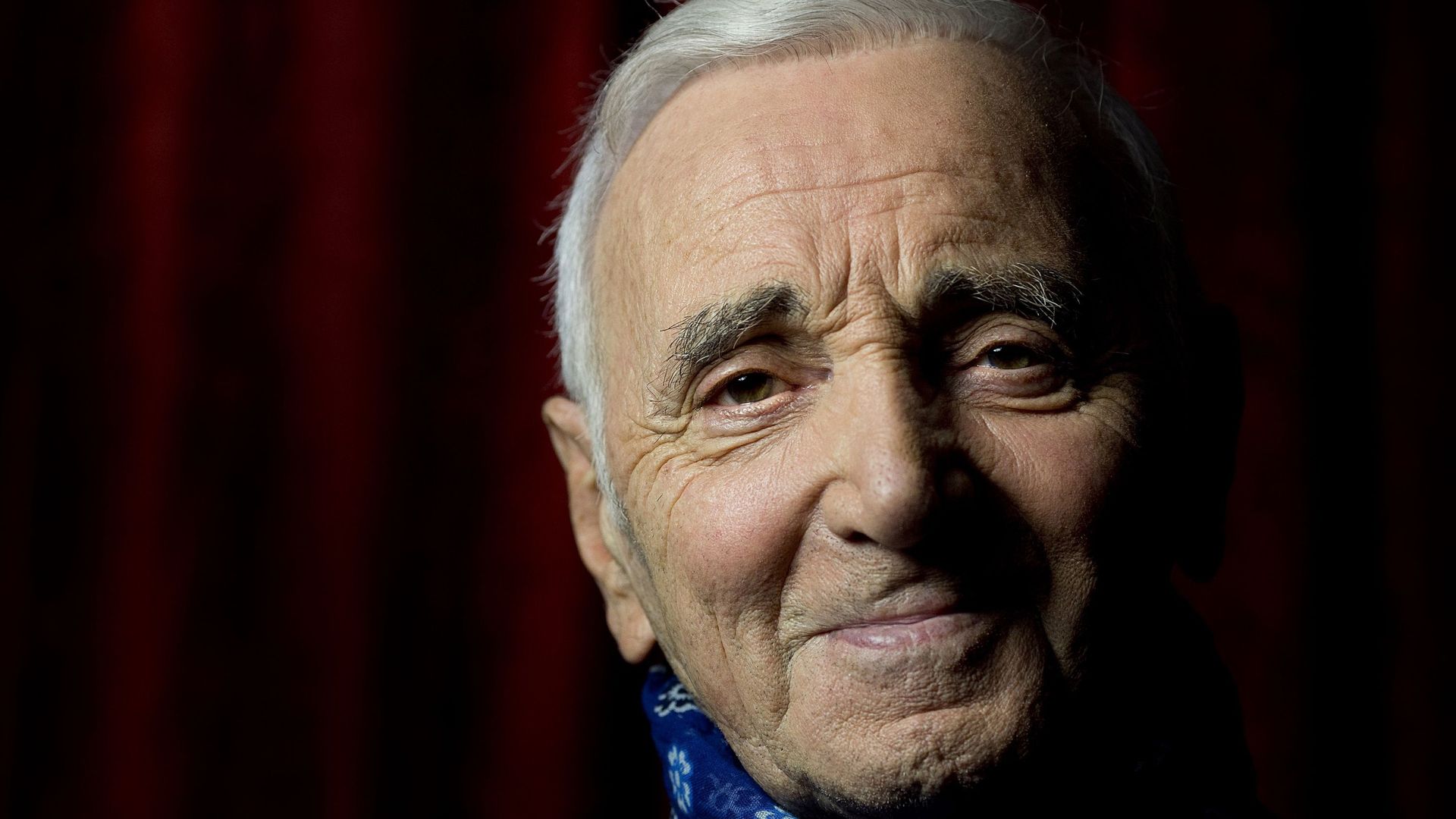 charles-aznavour-va-recevoir-une-etoile-sur-le-walk-of-fame-d-hollywood