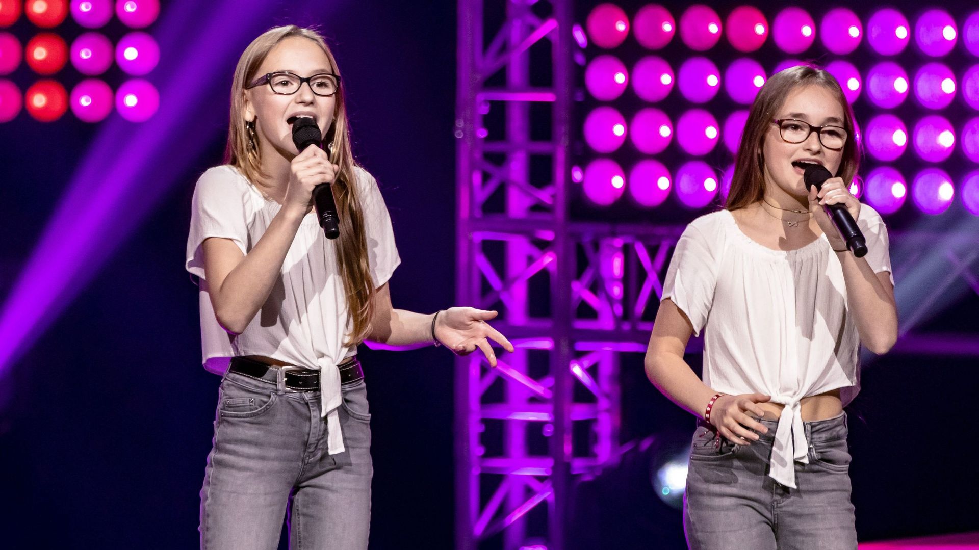 Candidates de The Voice Kids, les jumelles Léa et Noa de la team Slimane sont de retour avec des projets solos !