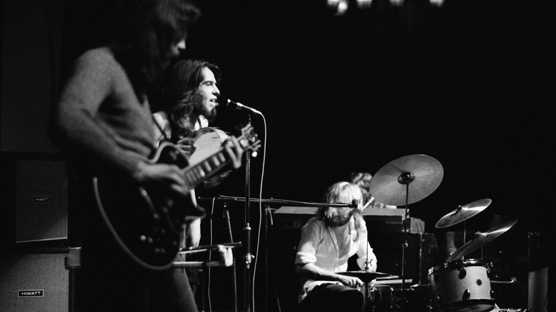 Genesis sur scène à Londres en 1971