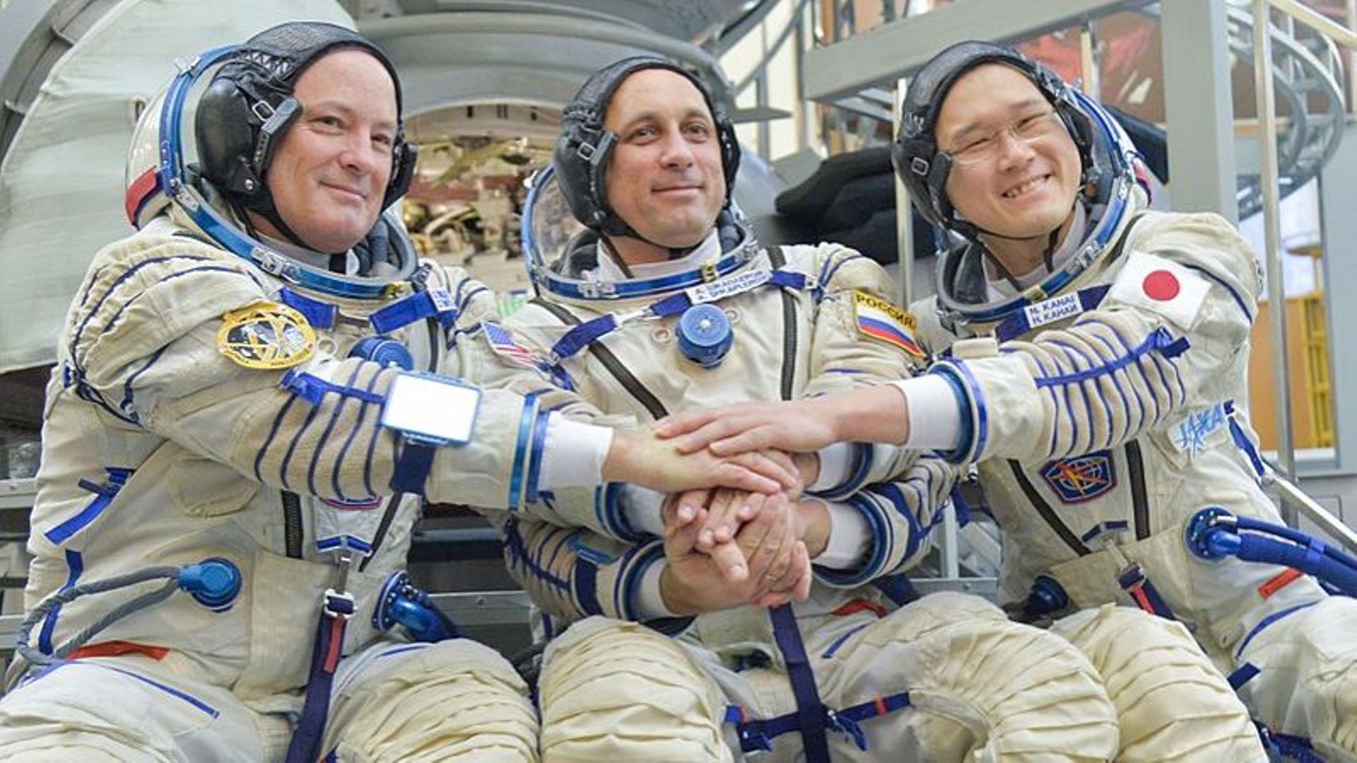 L'astronaute Norishige Kanai (à droite) et ses collègues Mark Vande Hei et Alexander Misurkin, le 6 juillet 2017 en Russie
