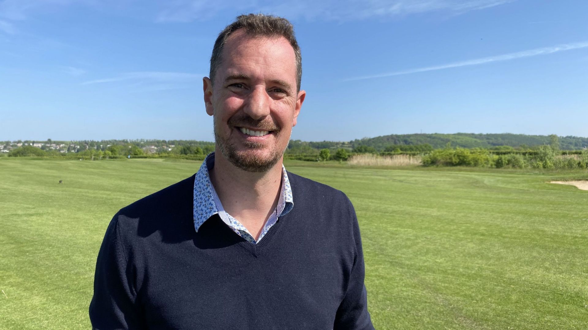 Frédéric Cahay, spécialiste en agronomie, s’occupe de l’entretien du terrain de golf de Naxhelet depuis 2013.
