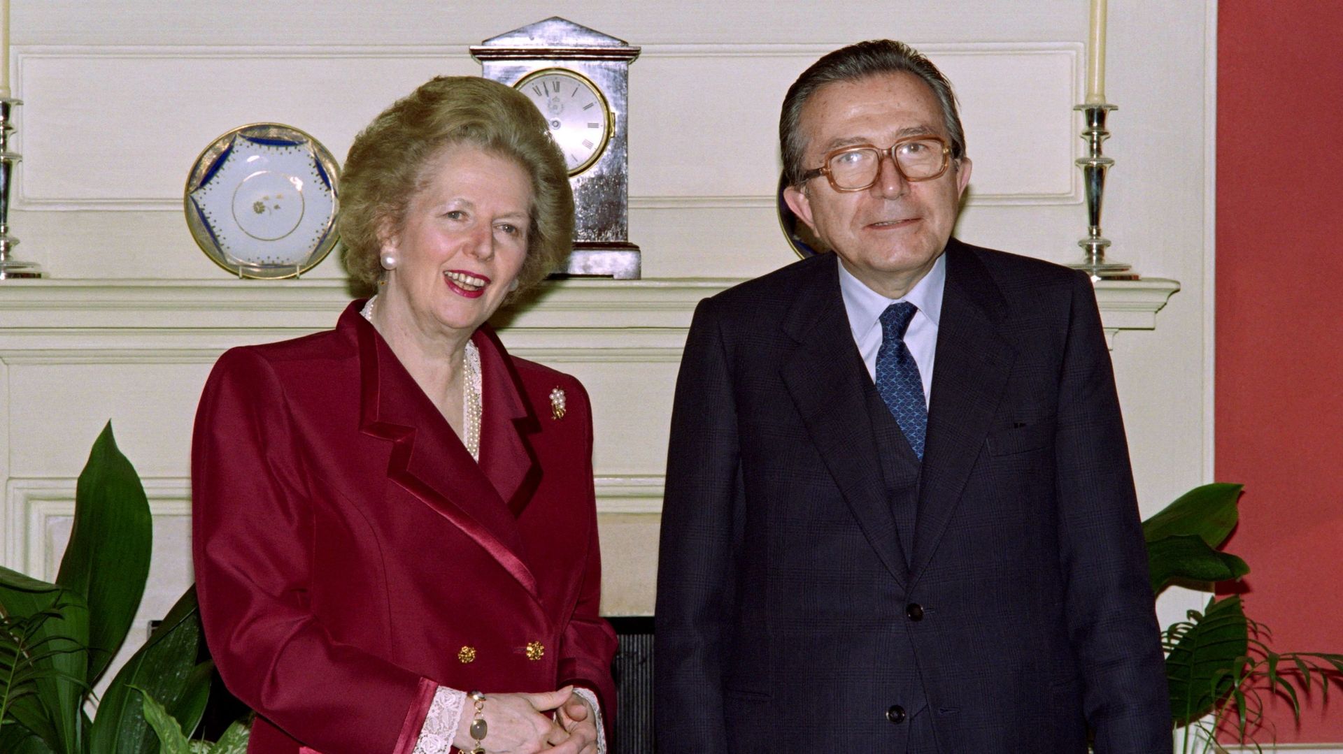 La Première ministre britannique Margaret Thatcher et son homologue italien Giulio Andreotti.