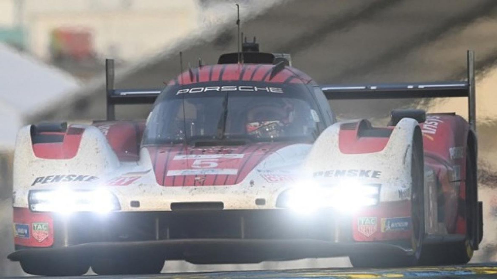 IMSA : aligné sur 2 voitures en même temps, Laurens Vanthoor termine 3e et 10e de Petit Le Mans