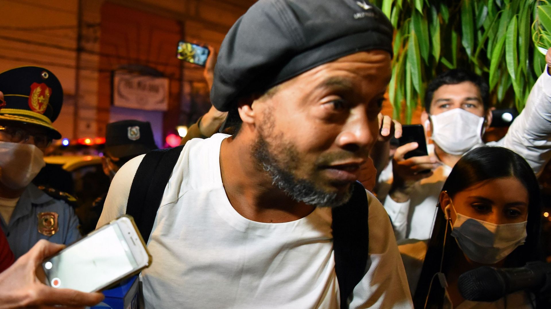 Ronaldinho retenu au Paraguay depuis bientôt 70 jours pour usage de faux passeport