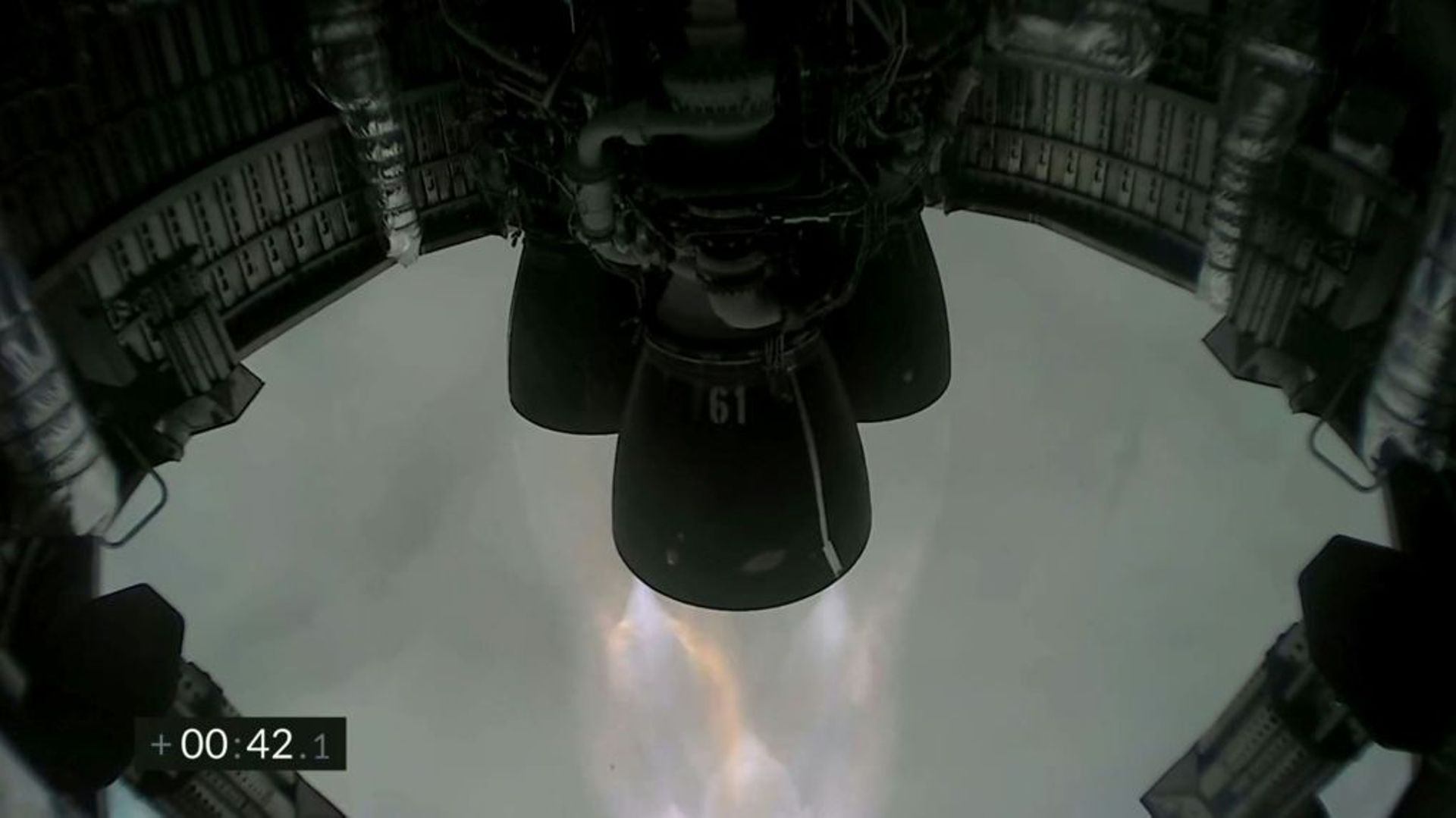 Starship, la méga-fusée d'Elon Musk ne risque pas de décoller de sitôt  après l'explosion de l'un de ses prototypes la semaine dernière 