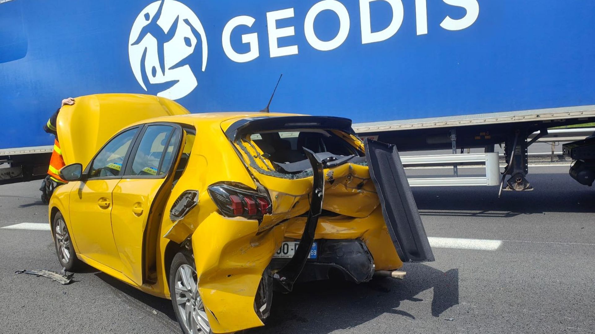 Automobile : des aides à la conduite pas totalement fiables ? De nombreuses personnes évoquent un arrêt brusque et sans raison de leur véhicule