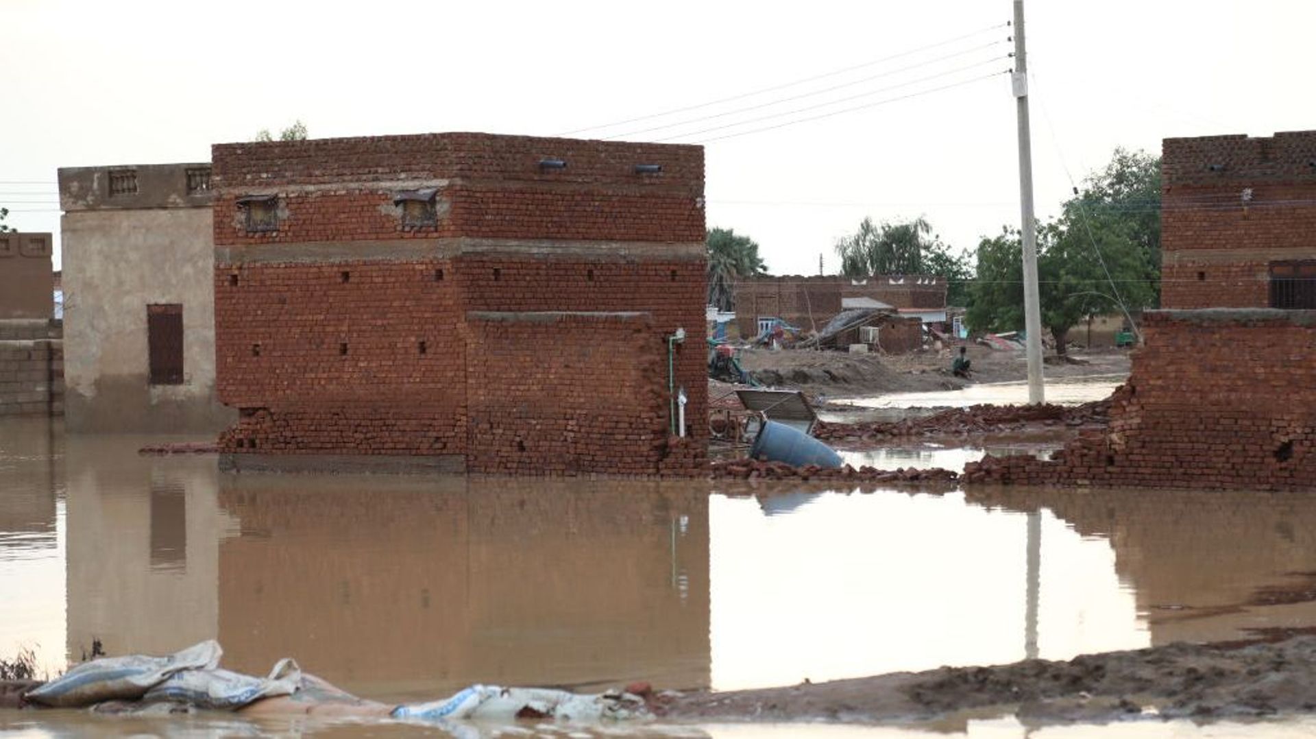 Une vue de la zone inondée suite aux fortes pluies qui ont causé de nombreux décès dans le district d'Aboud à Al Jazirah, Soudan, le 20 août 2022.