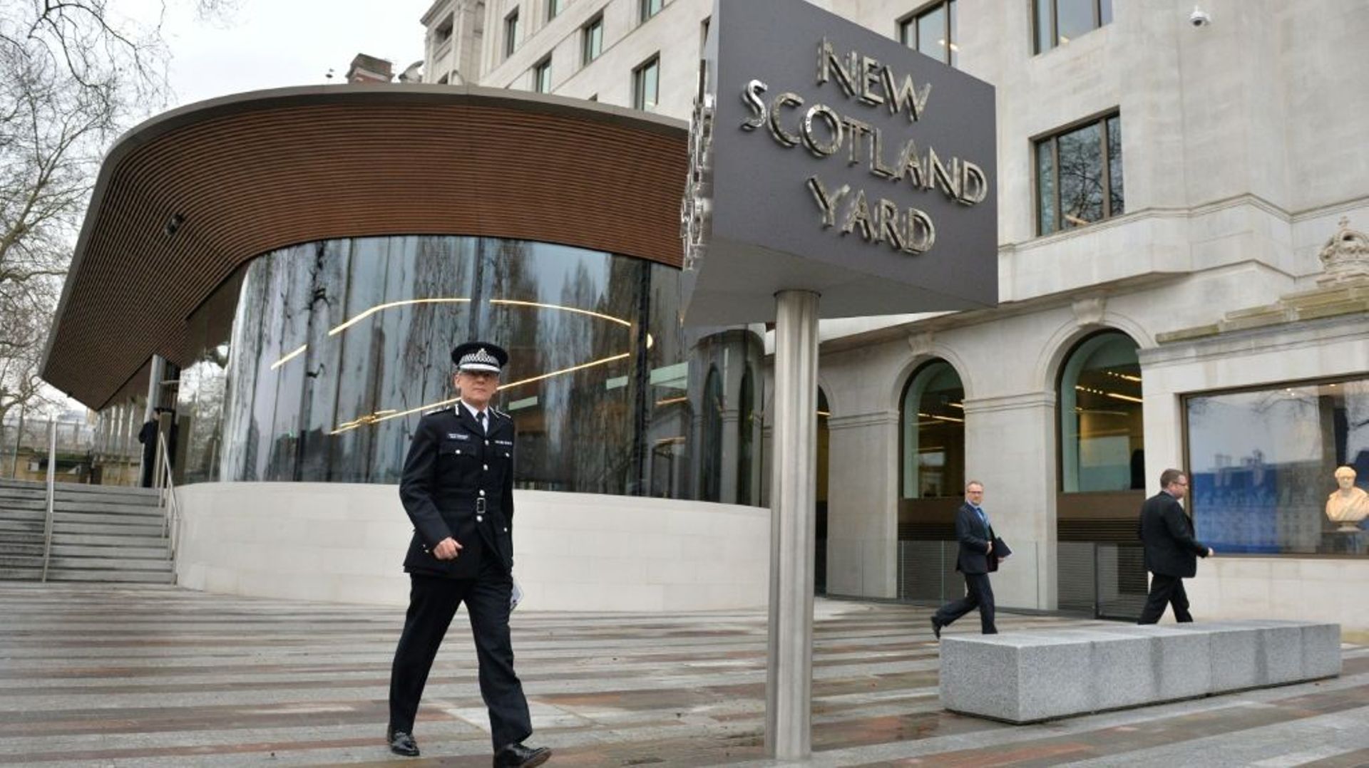 La police de Londres a été la cible dans la nuit de vendredi à samedi de pirates informatiques qui ont utilisé son compte Twitter et sa messagerie électronique pour diffuser des messages énigmatiques ou injurieux