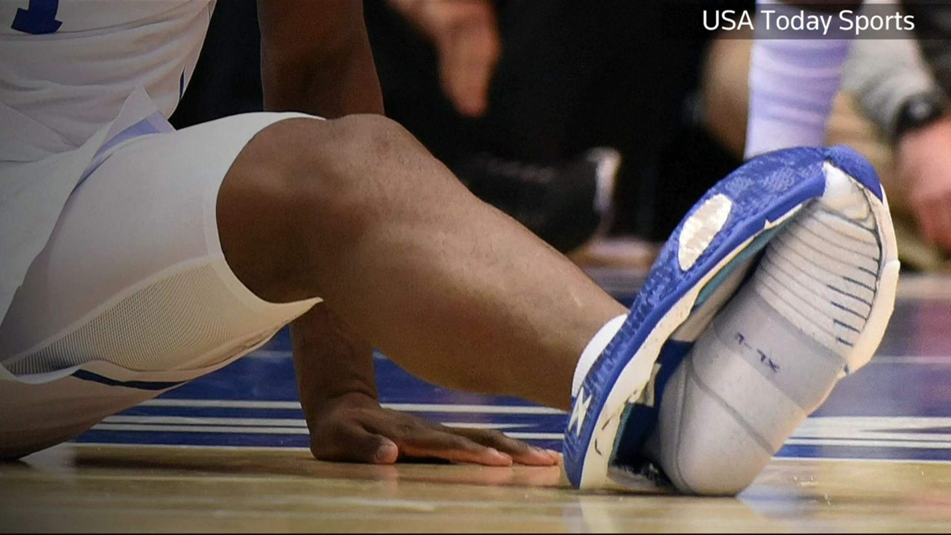 Luster Postal code gene Bad buzz : une chaussure Nike explose en plein match, au pied d'une star du  basket américain - rtbf.be