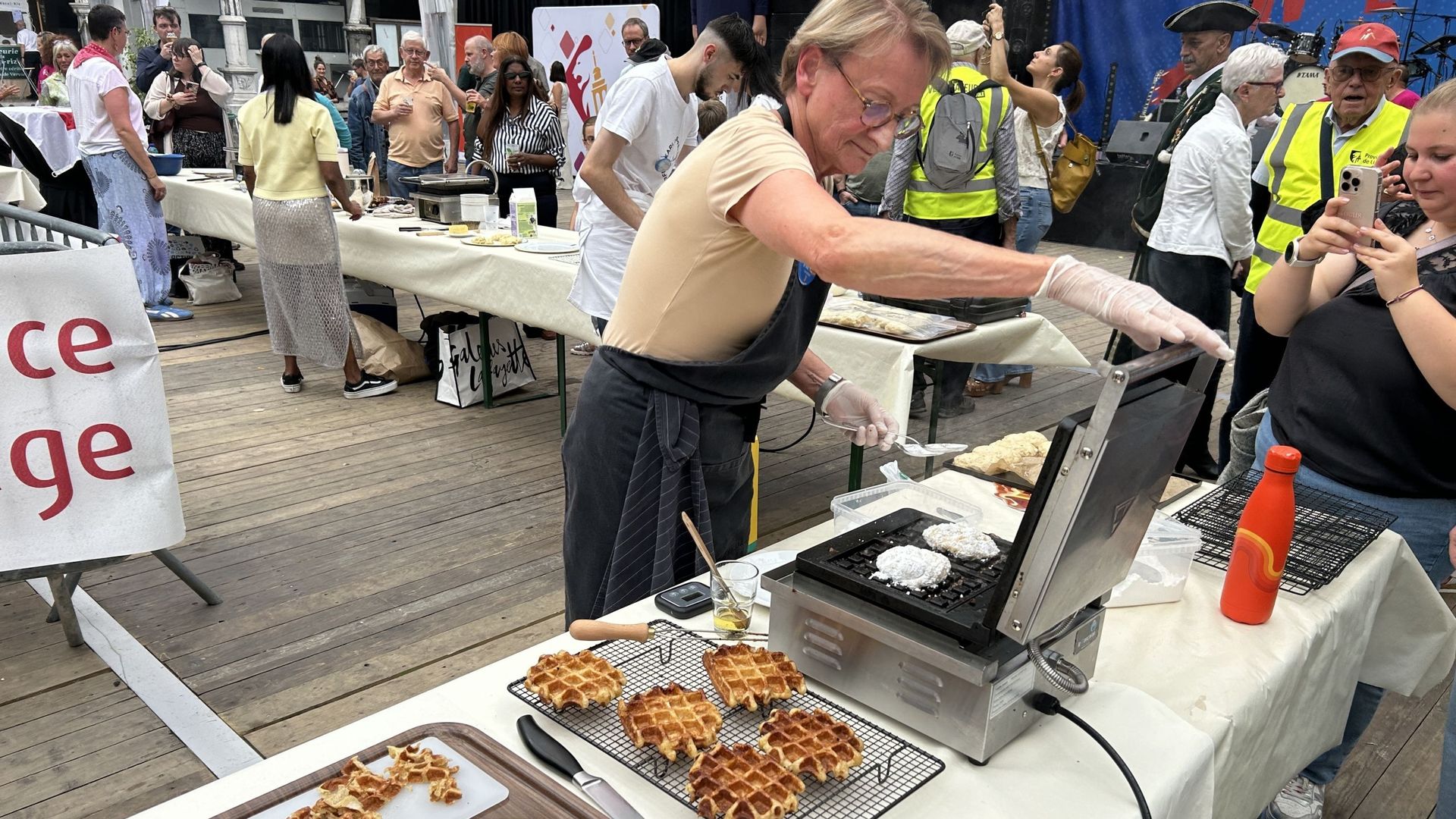 Fêtes de Wallonie à Liège : huit femmes et deux hommes en lice pour la meilleure gaufre