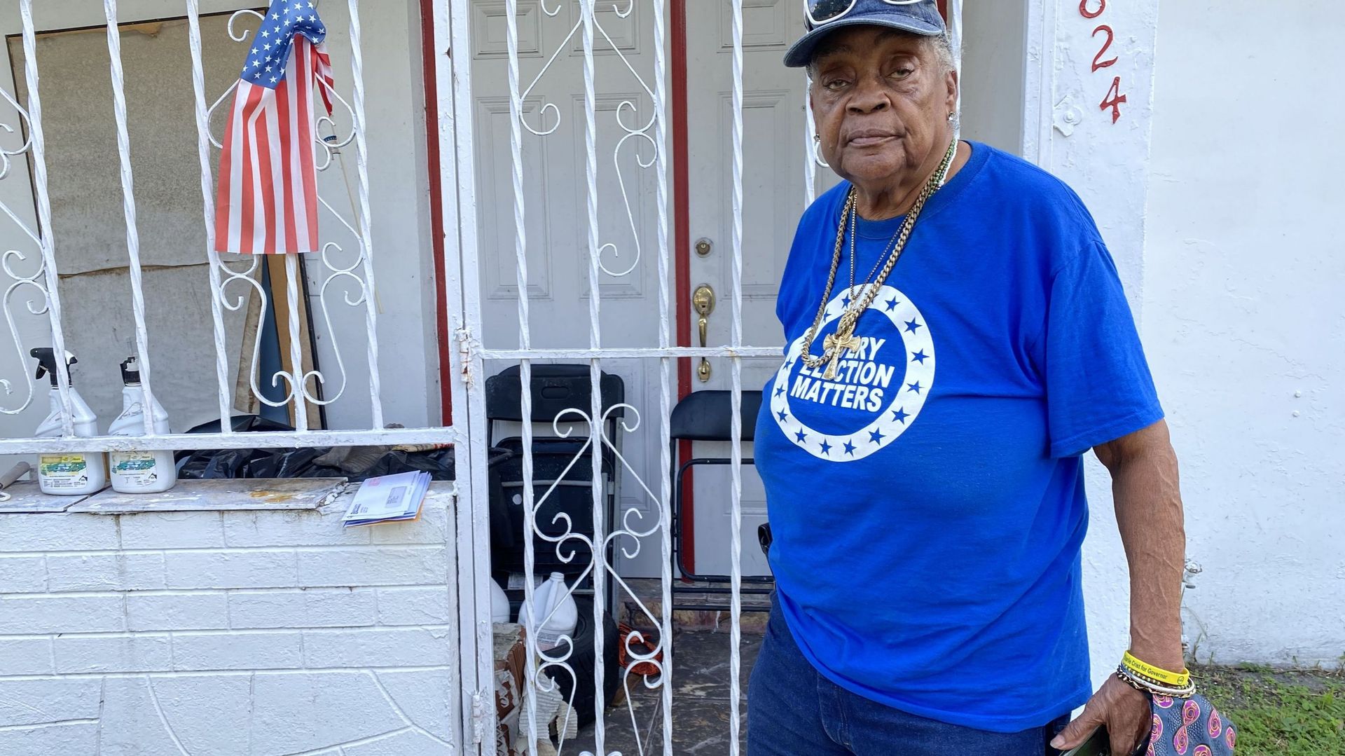 Dr Mai Christian, est propriétaire d’une maison à Little Haiti depuis plus de 40 ans. Elle est harcelée par les promoteurs immobiliers.
