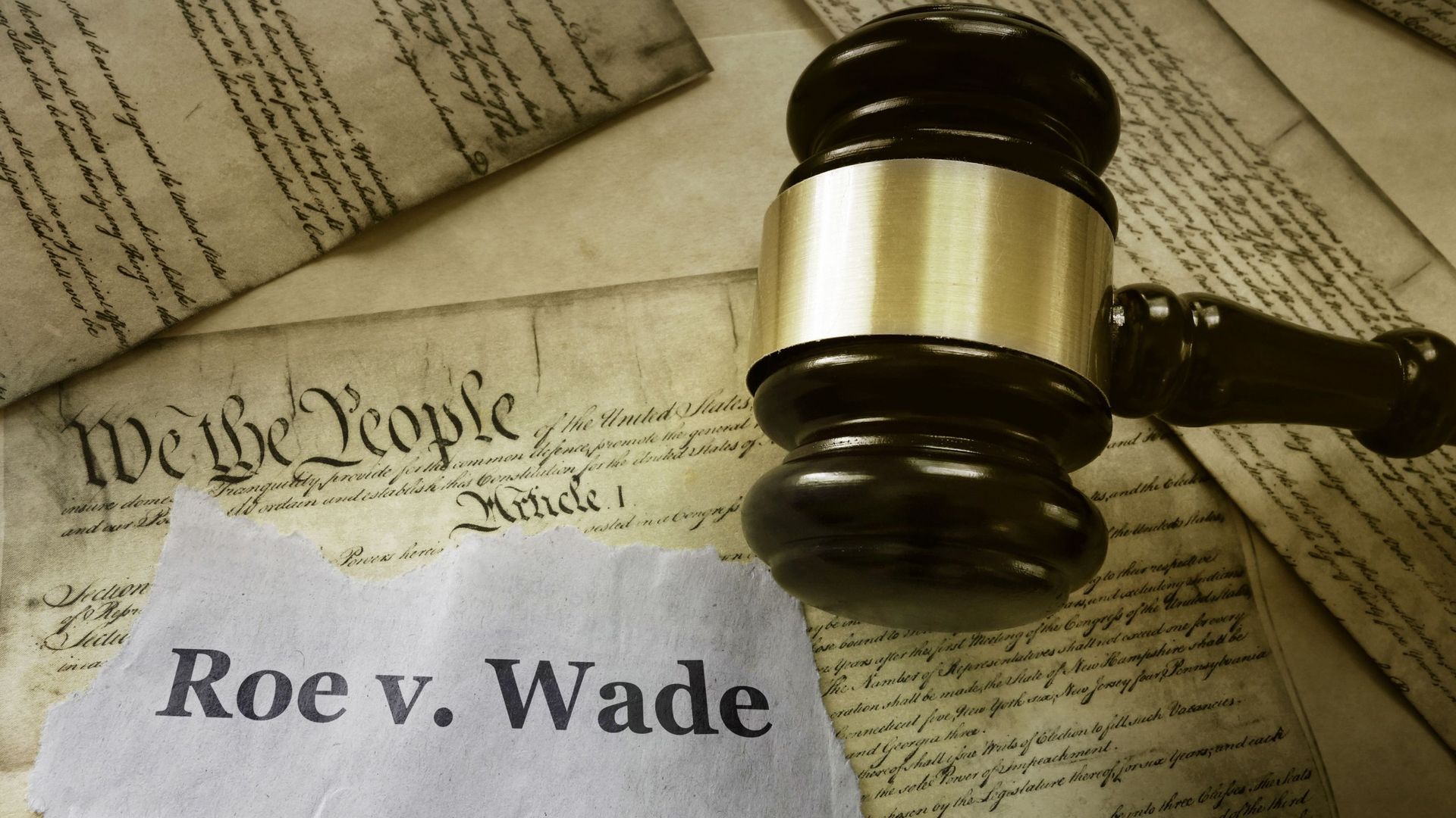 En 1973, la Cour Suprême des Etats-Unis a estimé, dans son arrêt Roe vs Warren, que le recours à l'avortement était un droit constitutionnel.
