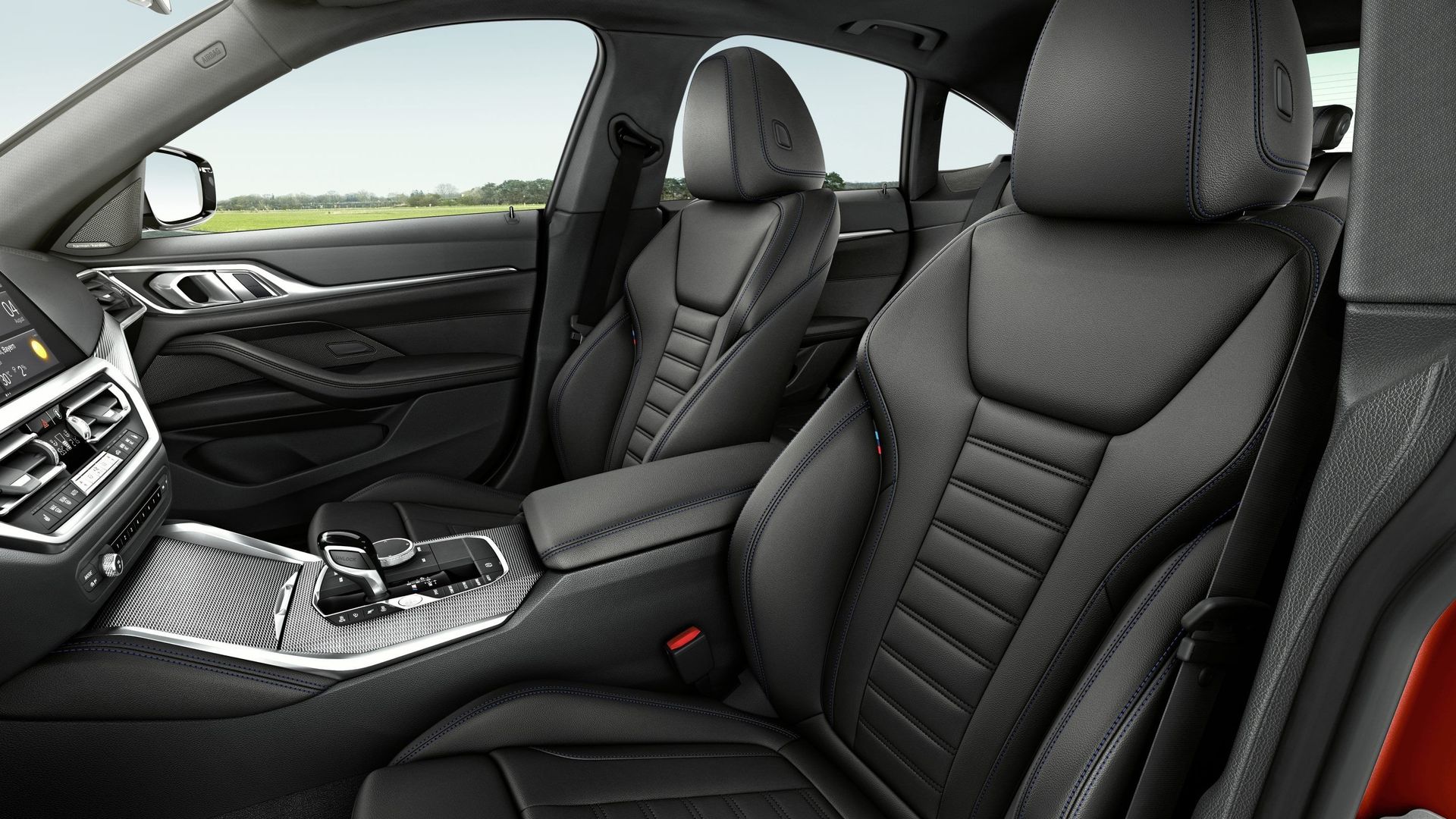 BMW autorise l'abonnement à de nombreuses options disponibles grâce à son système ConnectedDrive, à commencer par les sièges chauffants.