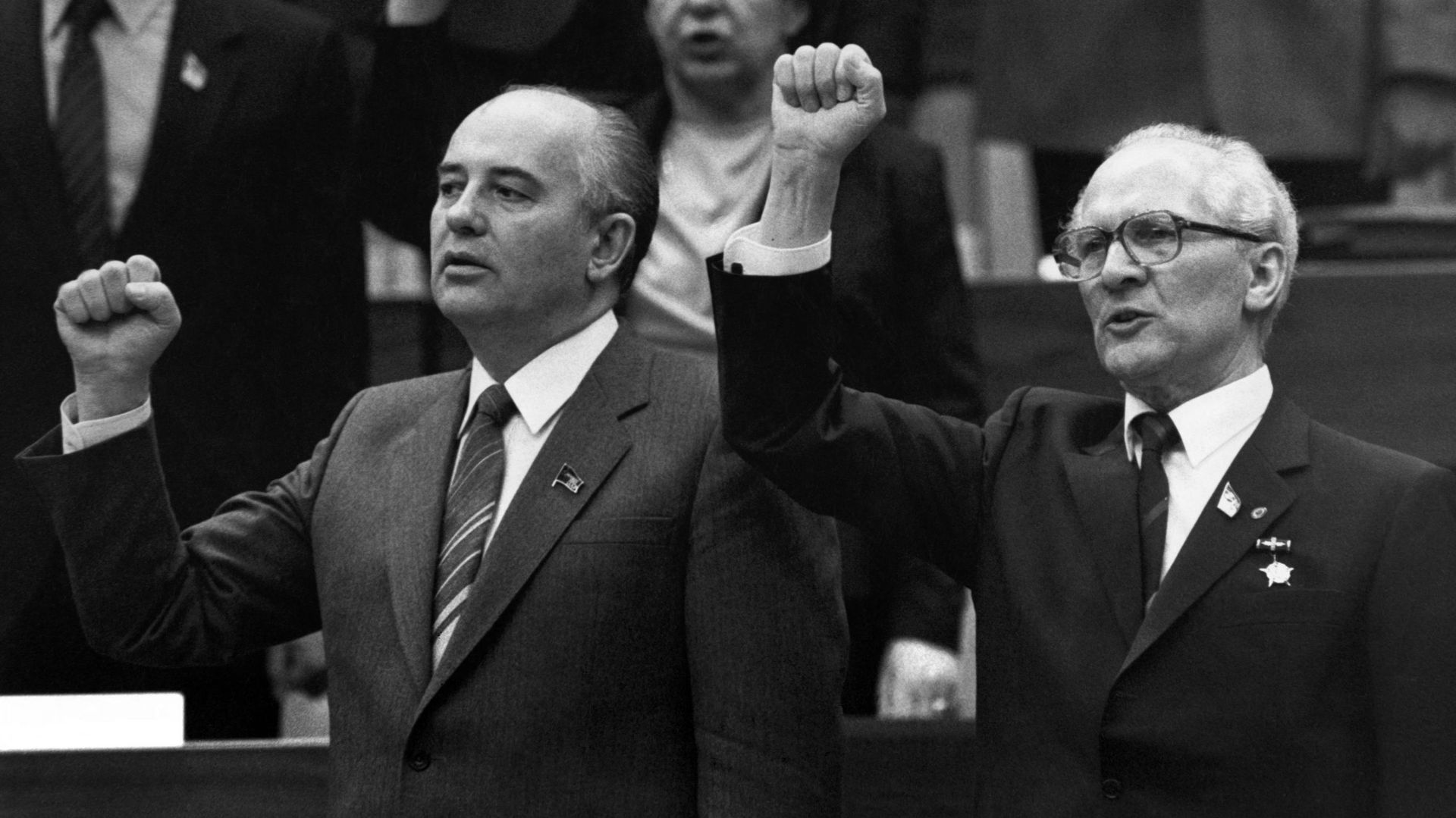 Mikhaïl Gorbatchev et Erich Honecker en 1986