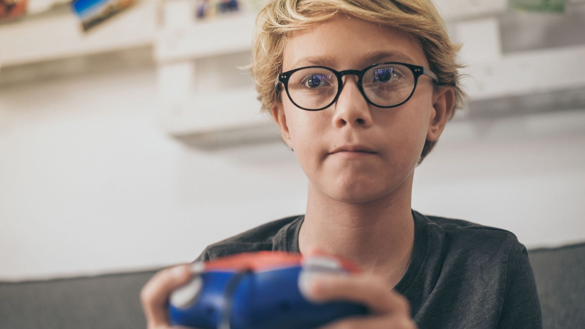 Près de 9 parents sur 10 estiment que leurs adolescents passent trop de temps devant les jeux vidéo.