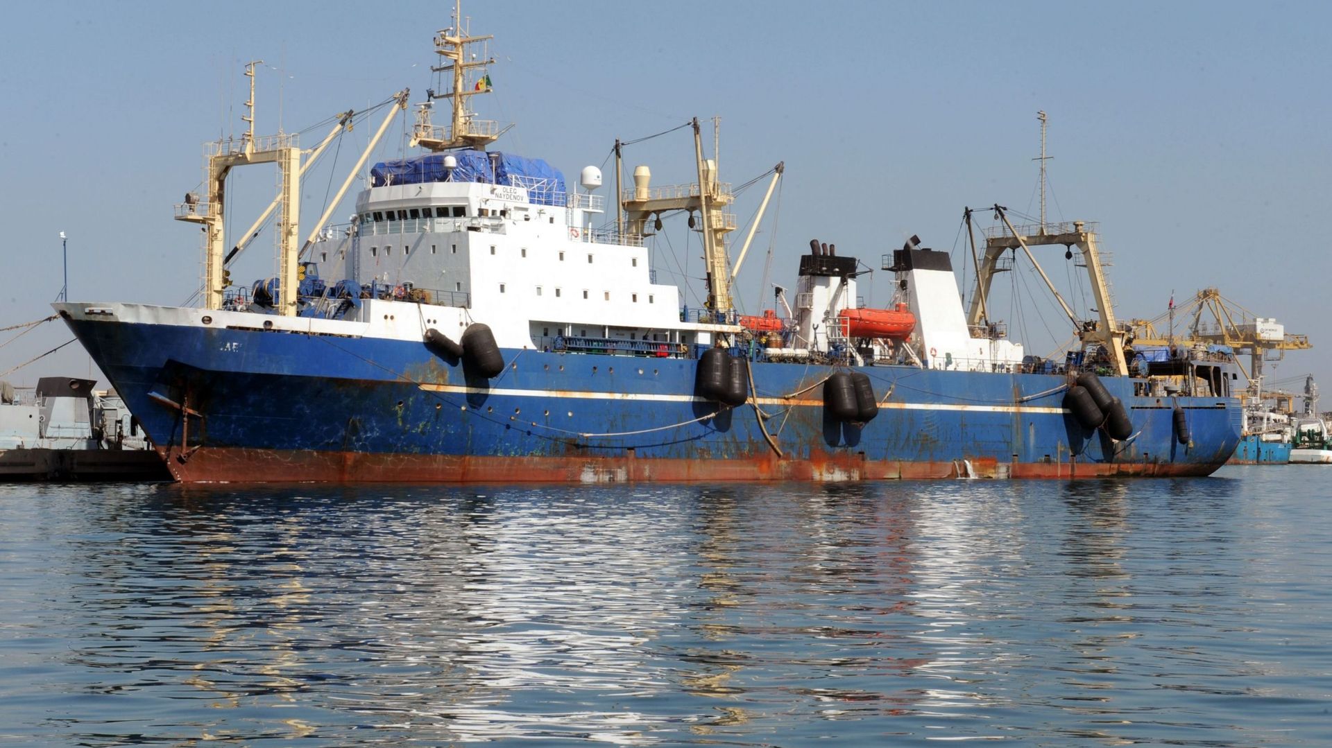 Un chalutier italien saisi par des Libyens sauvé par un navire militaire