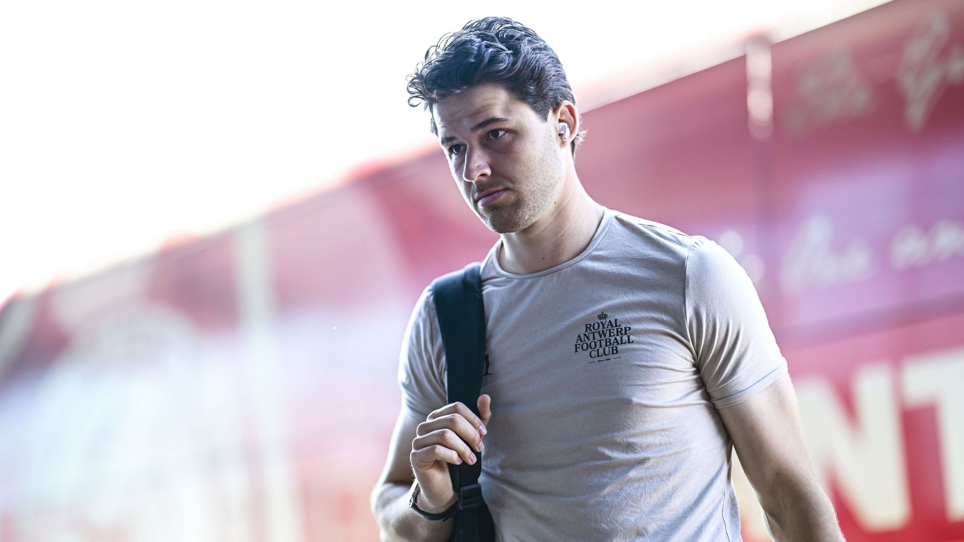 Senne Lammens déjà entre les perches de Manchester United à City ? Attention à ne pas voir le rêve virer au cauchemar...