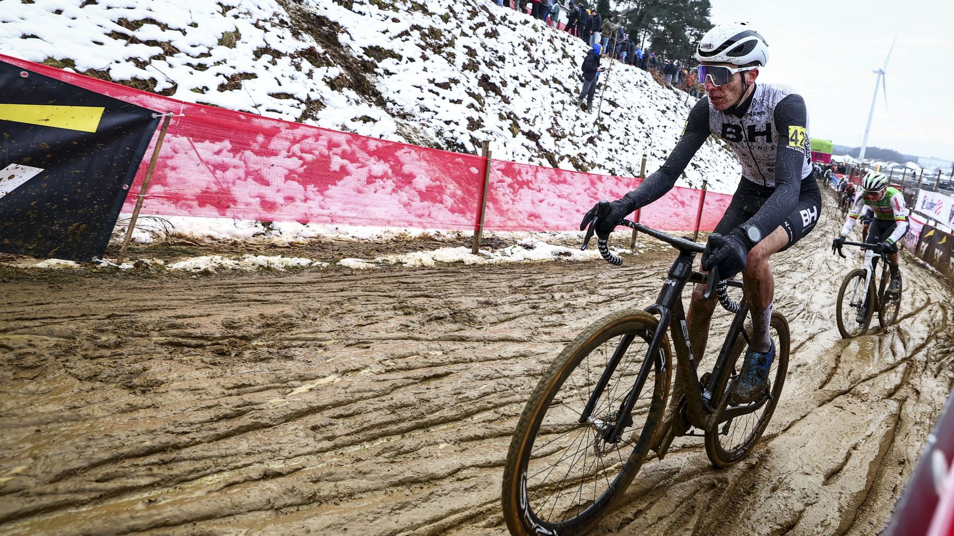 Prolonger son titre et obtenir un contrat : Clément Horny aborde la saison de cyclocross avec ambitions