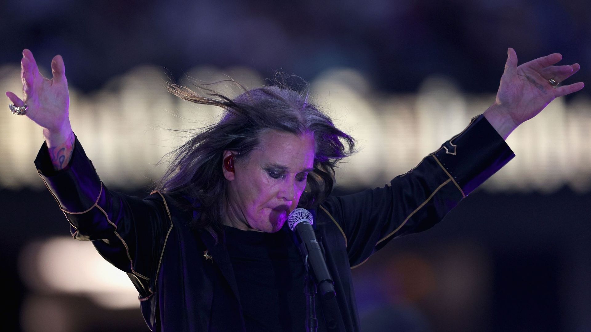 Ozzy Osbourne à nouveau contraint d'annuler ses projets à cause de ses  problèmes de santé - RTBF Actus